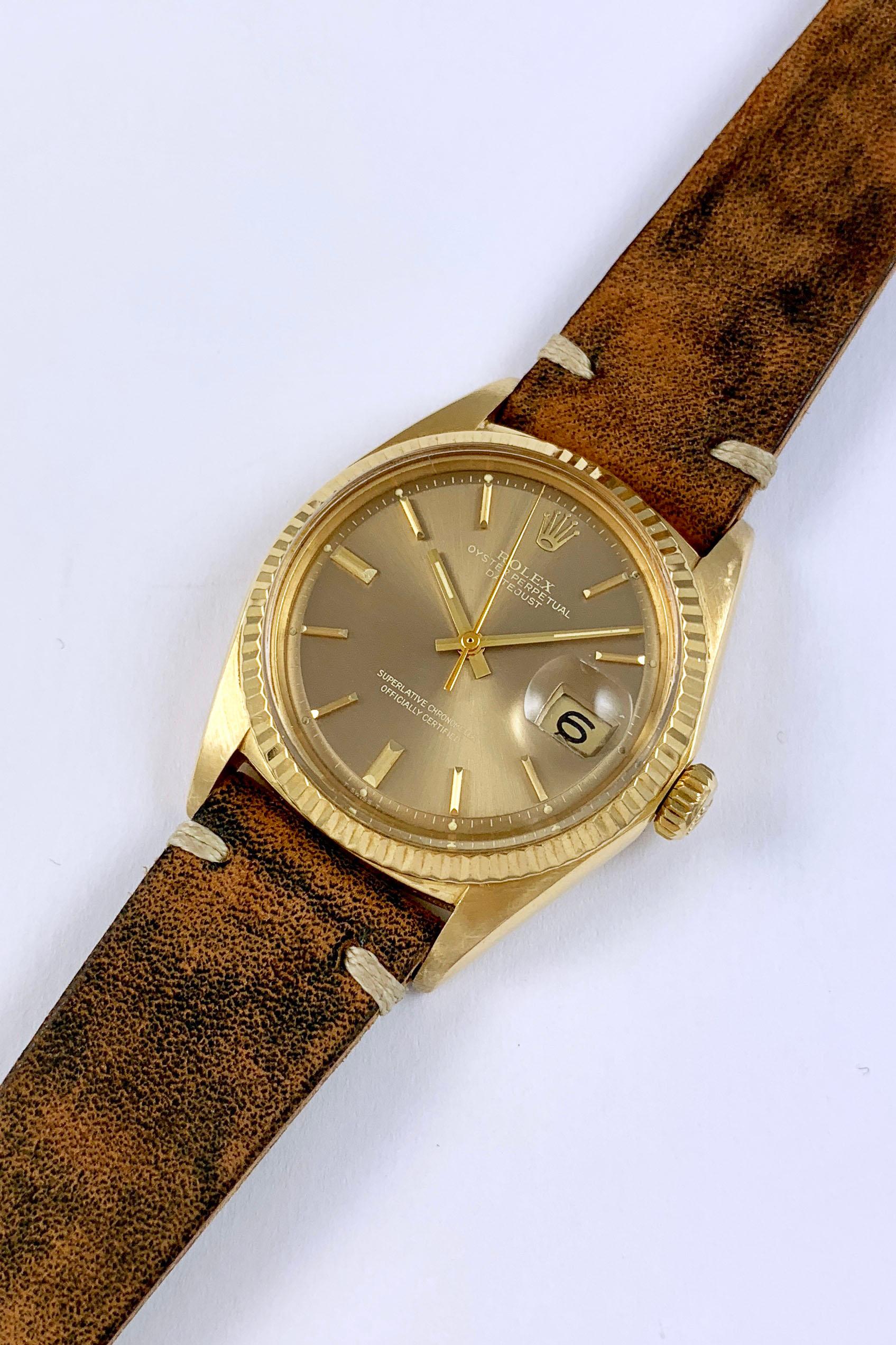 Women's or Men's Rolex 18K Yellow Gold Datejust with Taupe Mirror Dial Wristwatch, 1960s