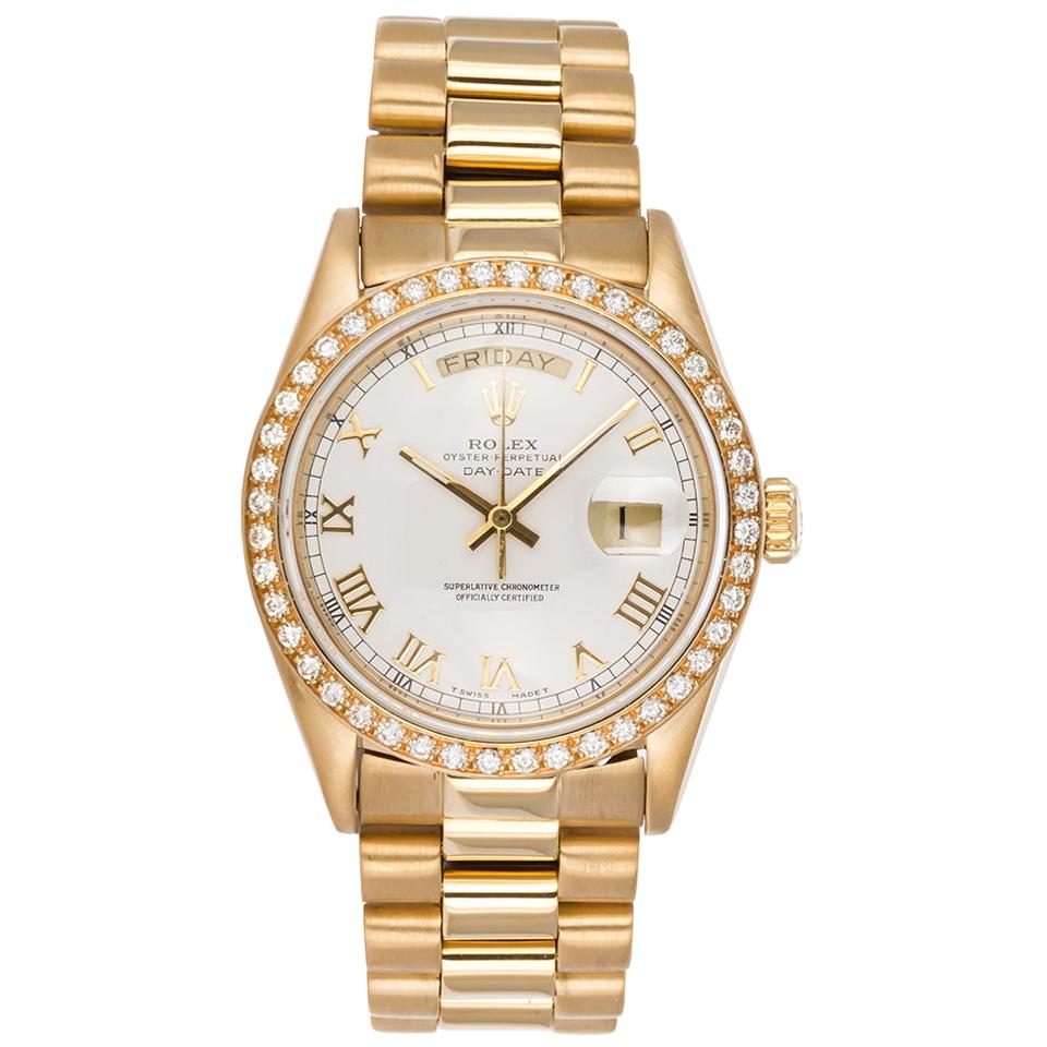 Rolex 18 Karat Yellow Gold Day-Date President 18038 White Roman Diamond Bezel