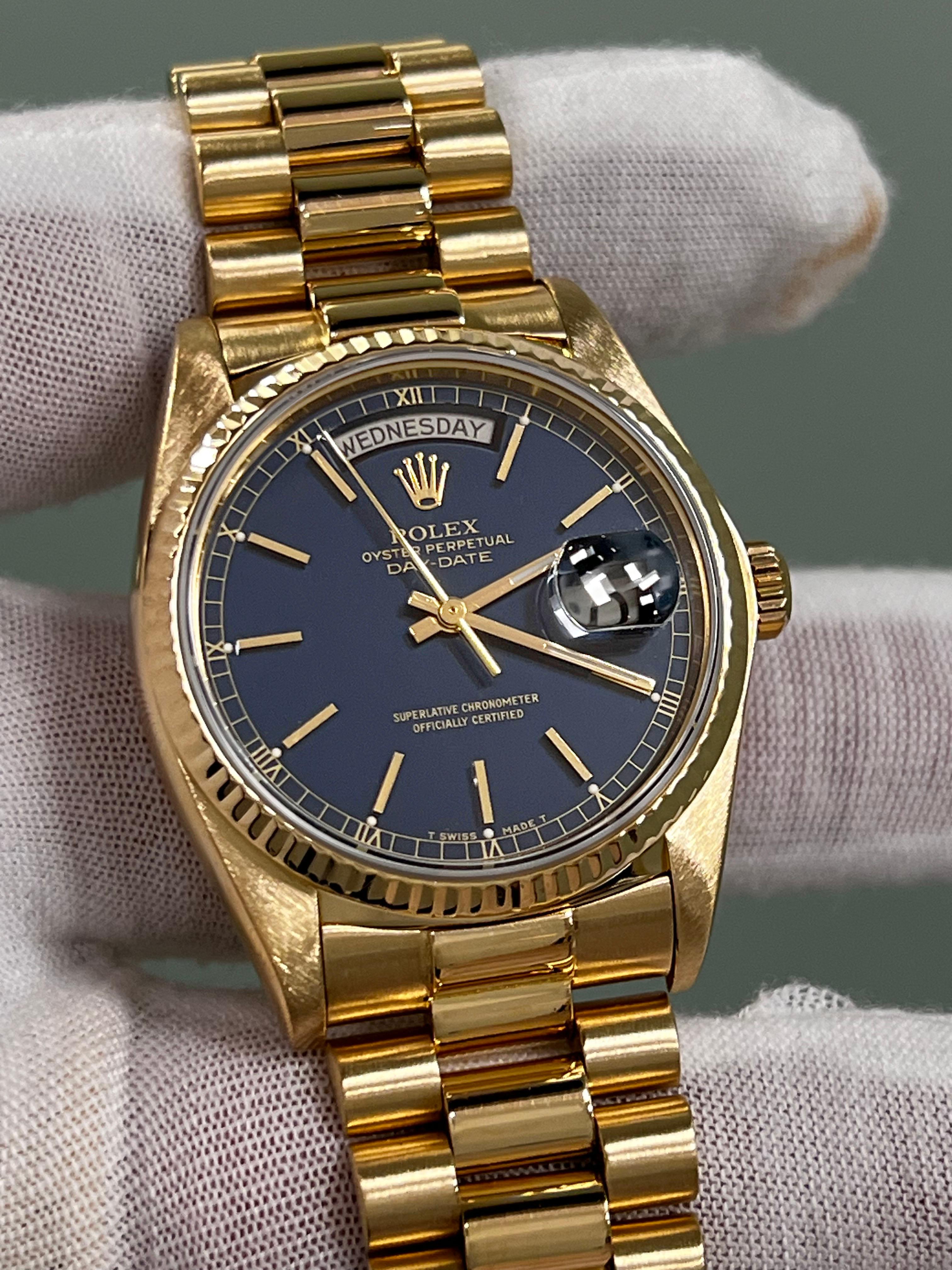 Style Number: 18038



Serial: 67393***



Year: 1983

 

Model: President Day Date 

 

Case Material: 18K Yellow Gold 

 

Band: 18K Yellow Gold 

 

Bezel: 18K Yellow Gold 

 

Dial: Blue 

 

Face: Sapphire Crystal 

 

Case Size: 36mm 

