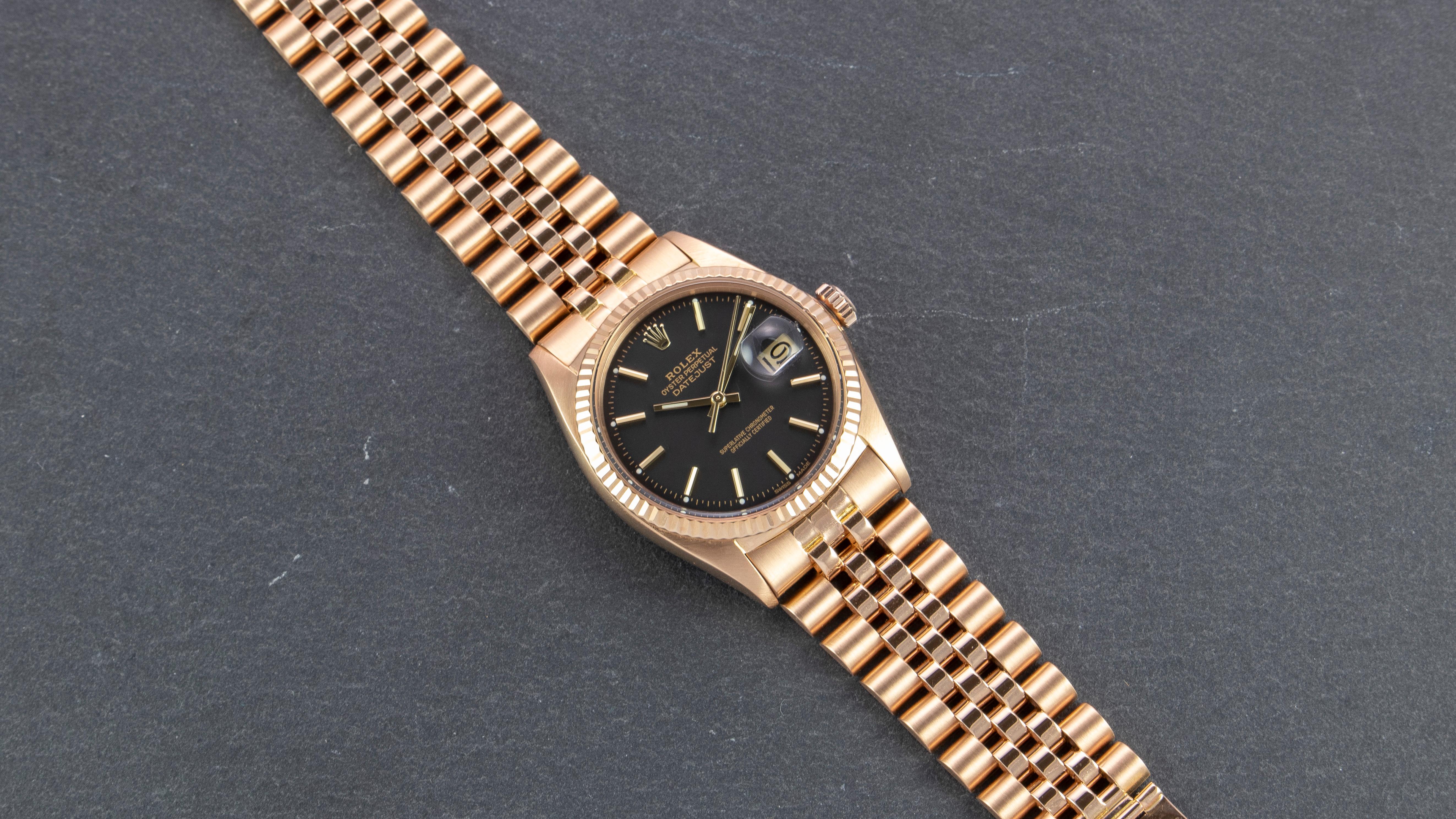 Pretty in Pink.

Rolex 18K Rose Gold Oyster Perpetual Datejust with Black Dial

The Rolex Oyster Perpetual Datejust is timeless. It has a classic look, style and design. This Rolex 36mm 18K rose gold Datejust watch (reference 1601) is stunning and