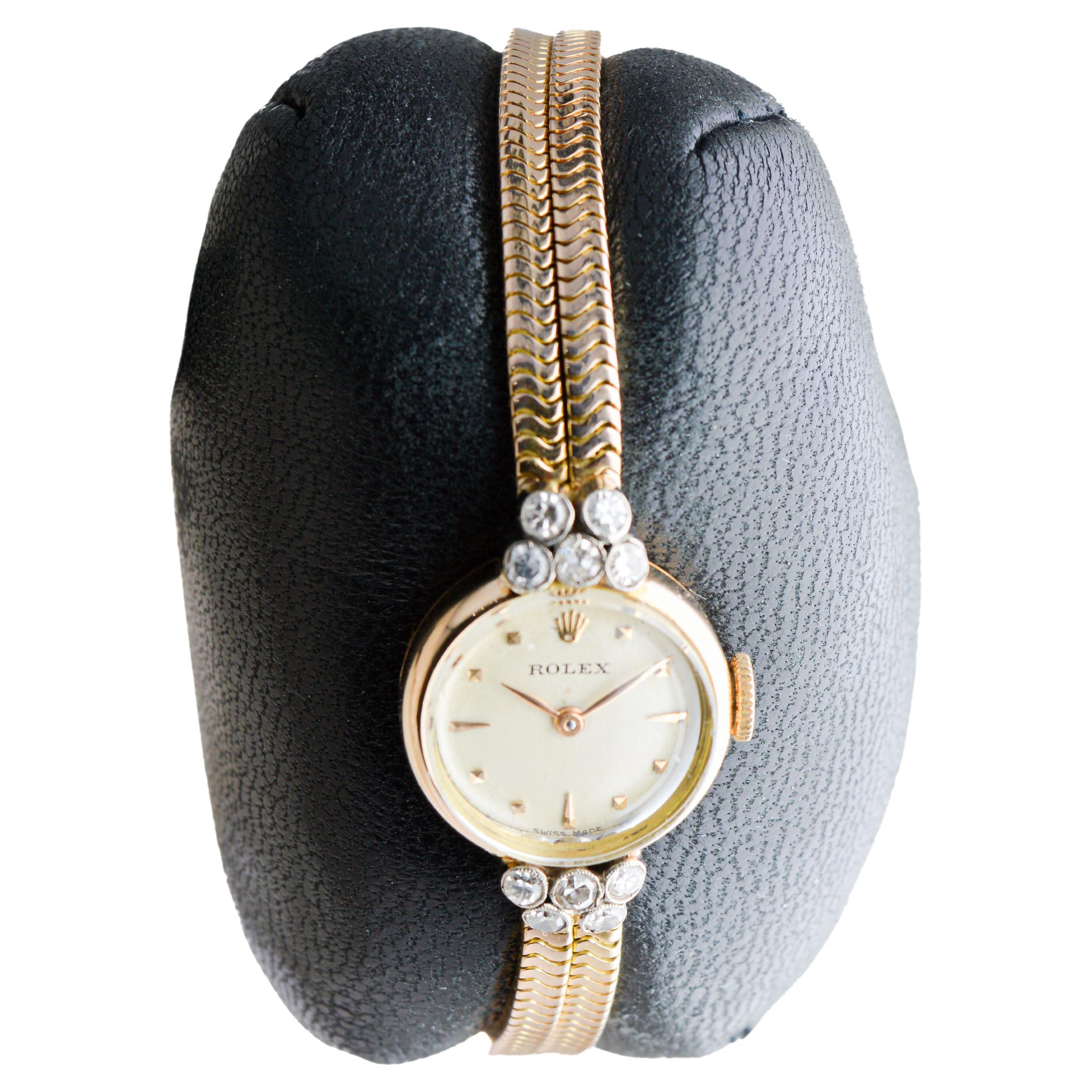 Rolex 18Kt Solid Gold Art Deco Ladies Dress Watch circa 1950's Pour femmes en vente