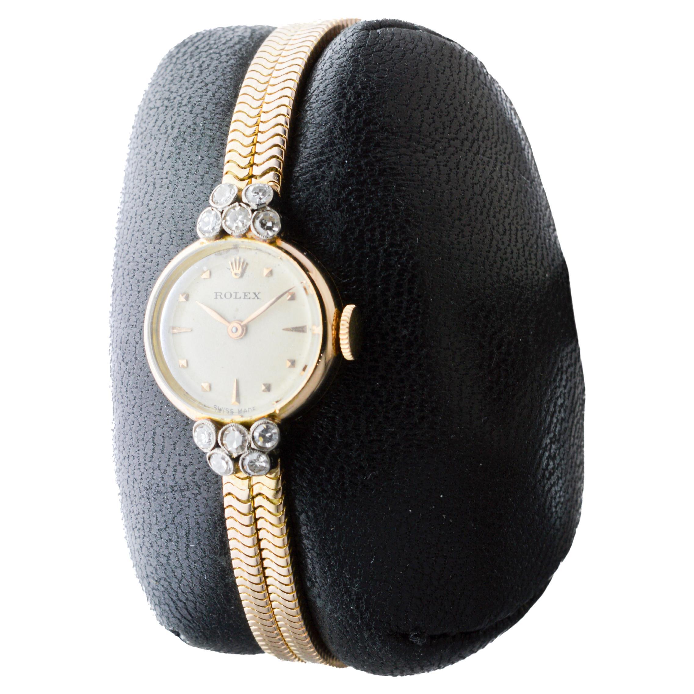 Rolex 18Kt Solid Gold Art Deco Ladies Dress Watch circa 1950's en vente 1