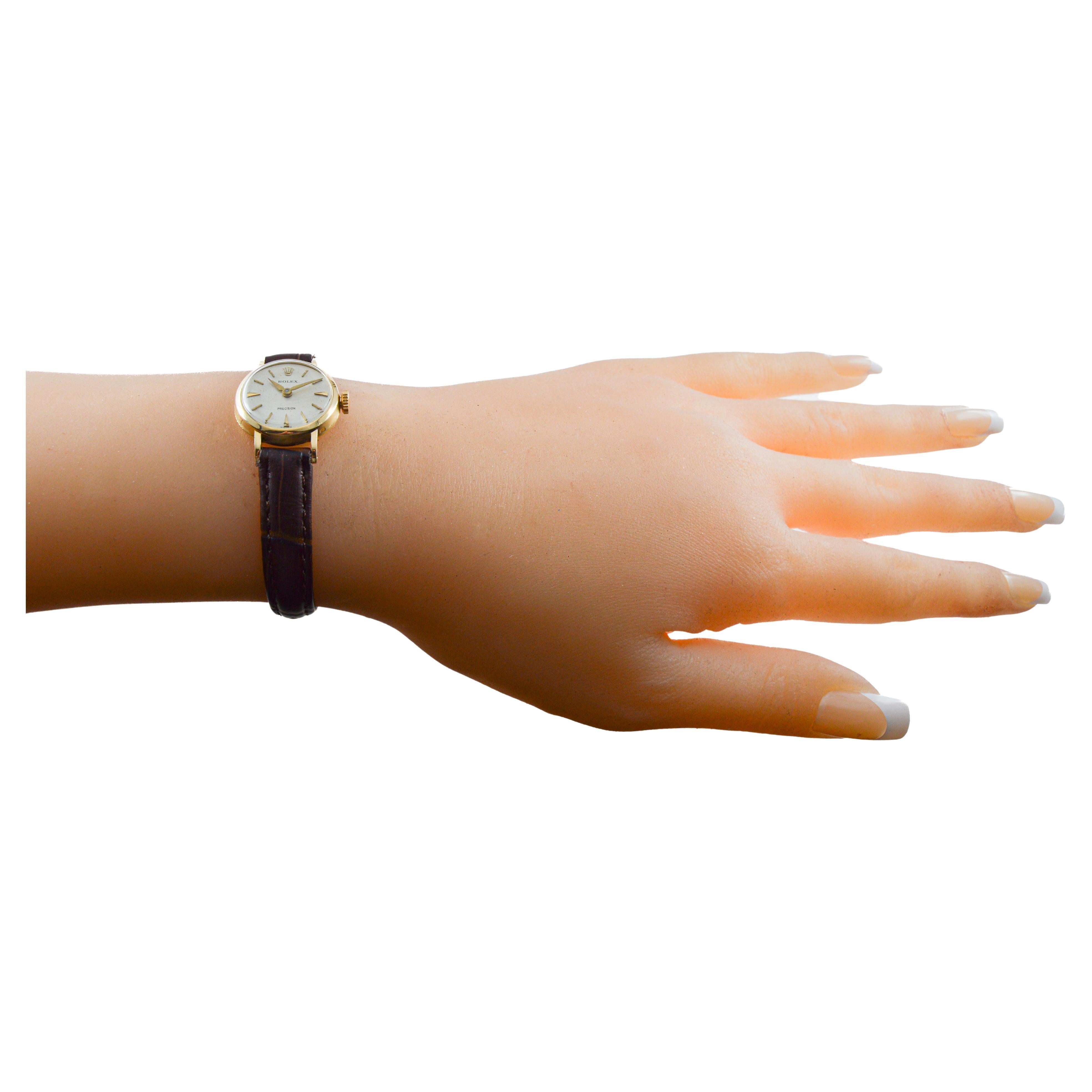Rolex Orologio Art Deco da donna in oro massiccio 18Kt circa 1946 in vendita 11