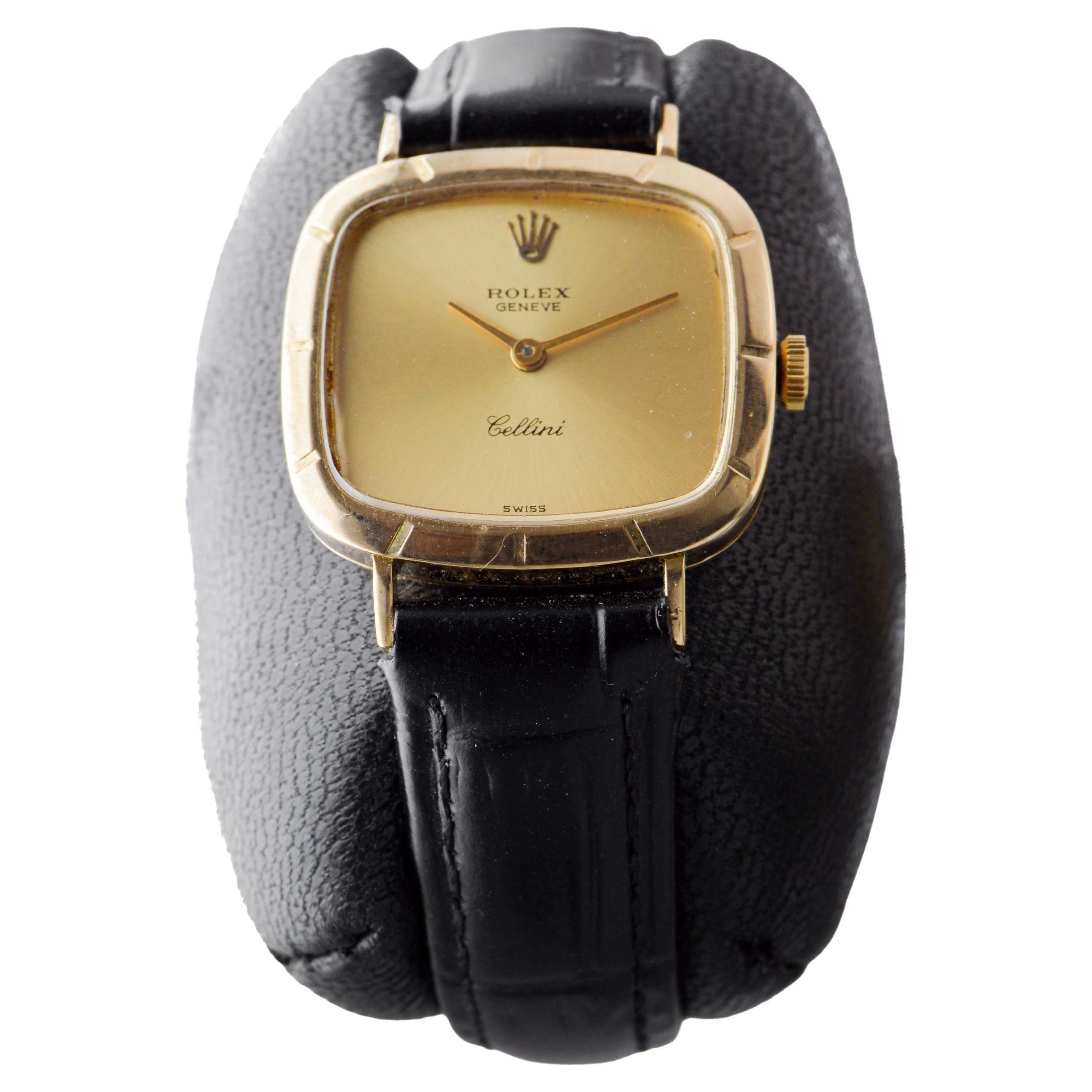 Rolex Montre Cellini pour dames en or massif 18Kt 1970 avec cadran champagne d'origine Unisexe en vente