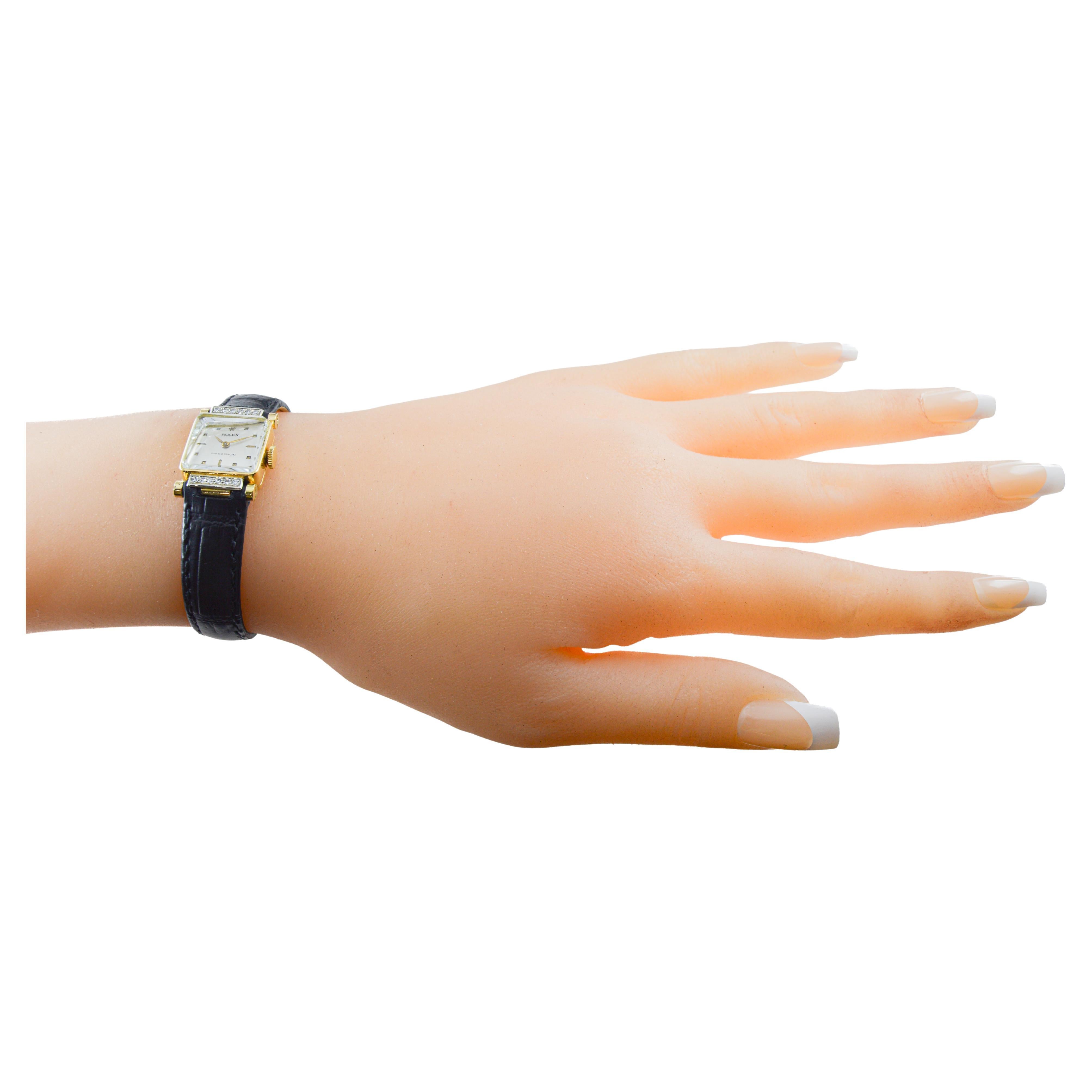 Reloj de vestir Rolex de oro amarillo macizo de 18 quilates con diamantes circa, 1952 en venta 8