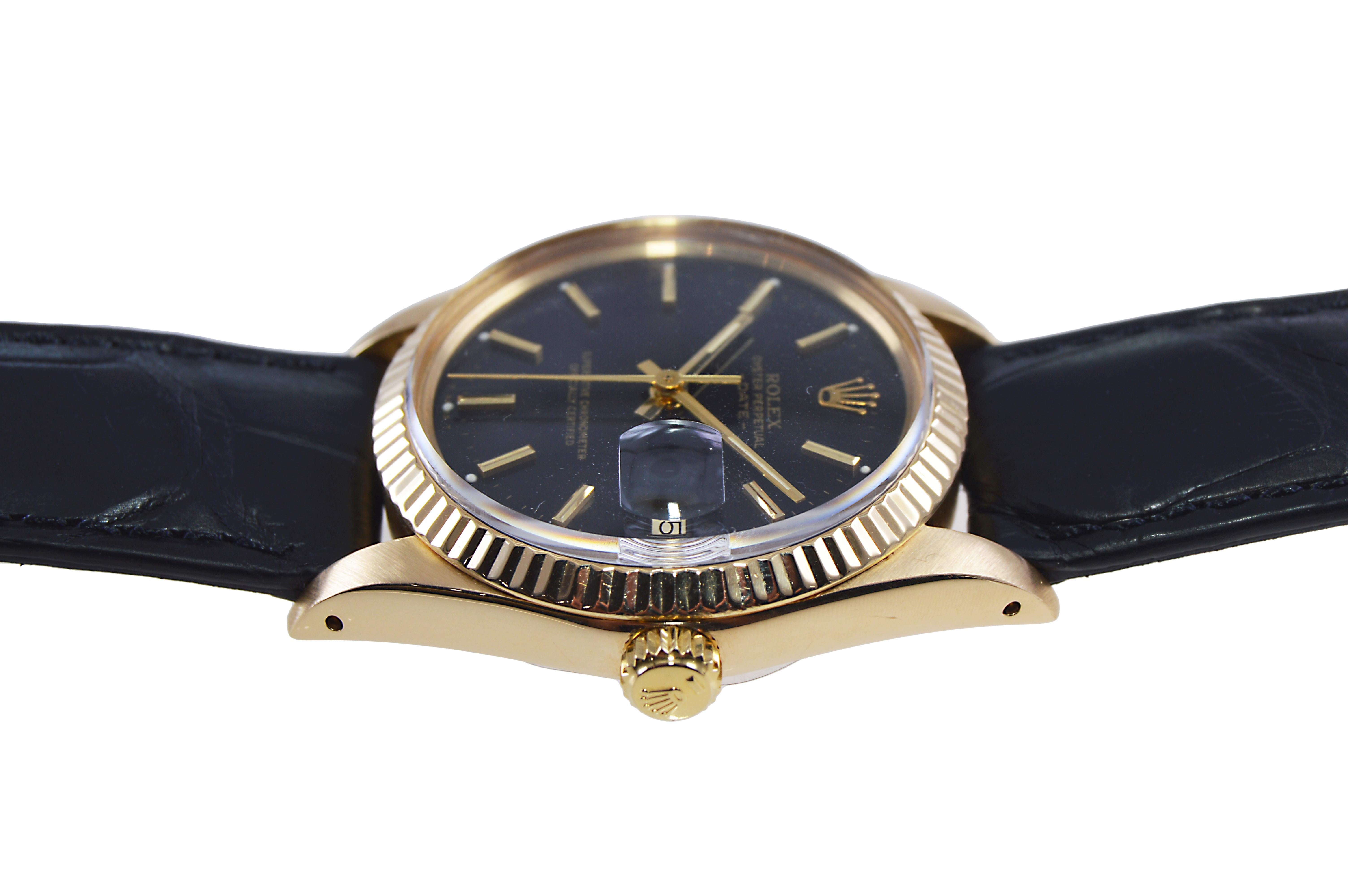 Rolex 18Kt. Yellow Gold Oyster Perpetual Date with Original Black Dial, 1980's In Excellent Condition In Long Beach, CA