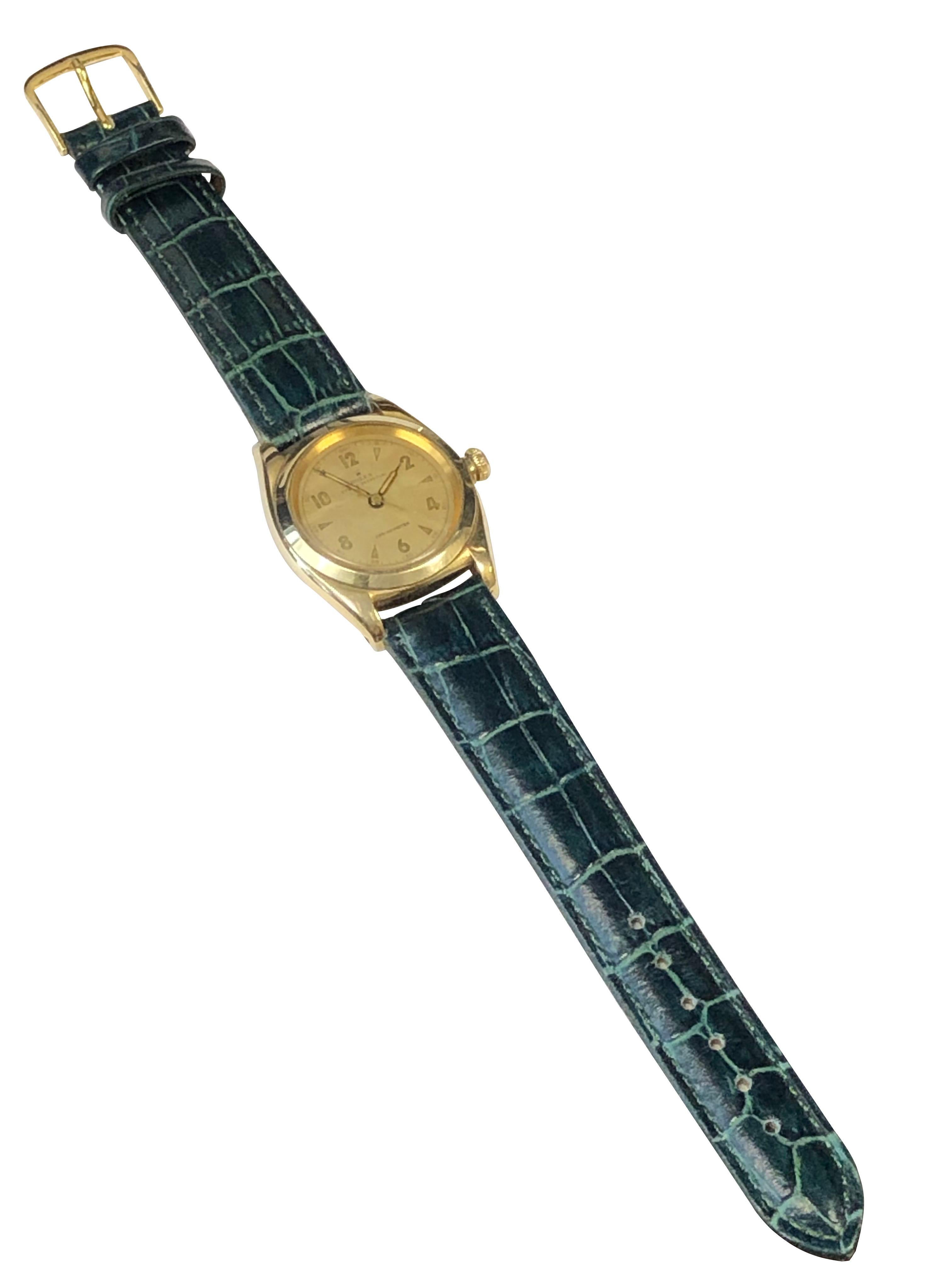 Rolex Montre-bracelet emblématique Bubbleback en or jaune, années 1940 en vente 1