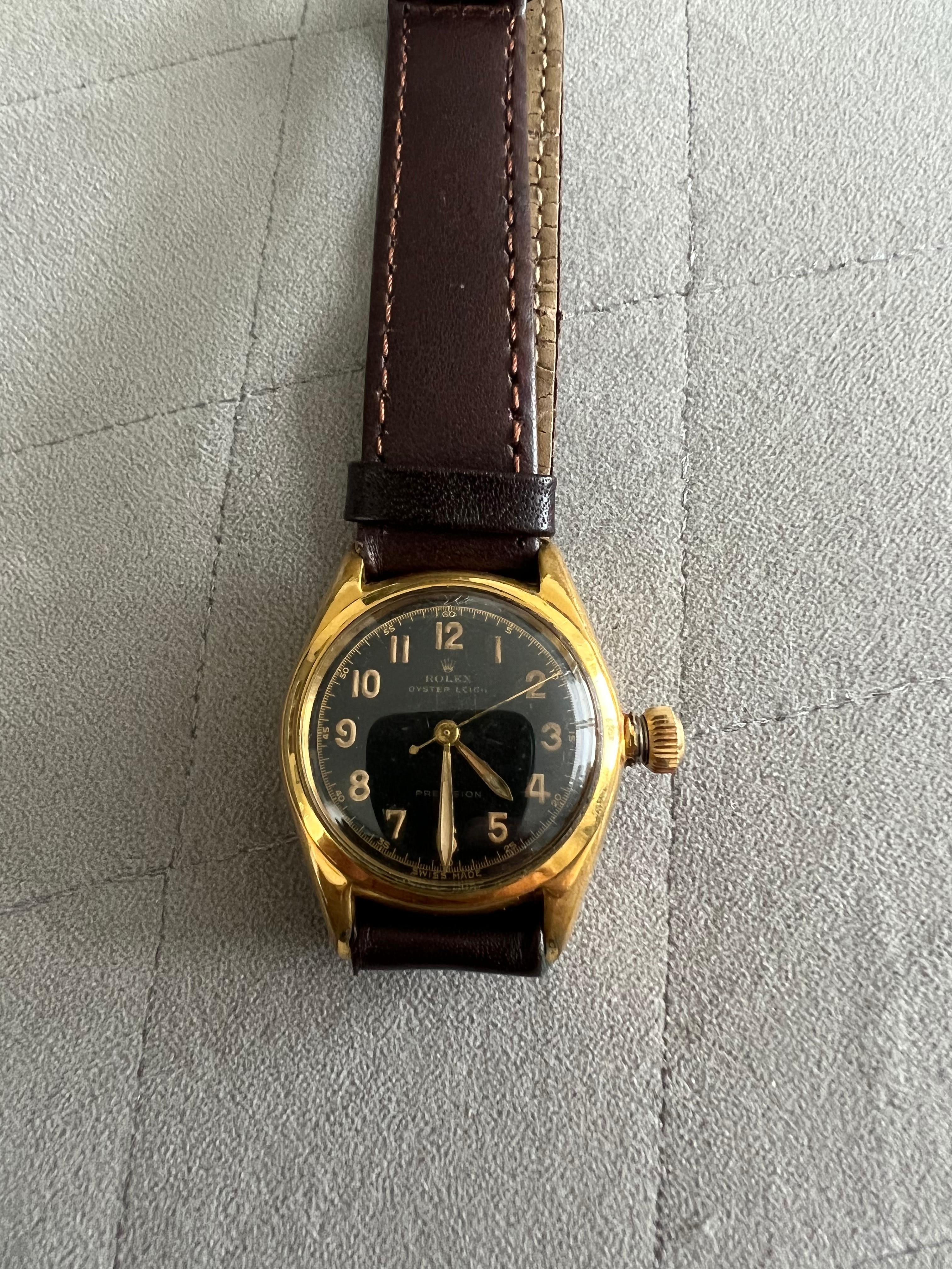 Aesthetic Movement Rolex 1940s Yellow Gold Automatic Bubble Back Wristwatch For Sale