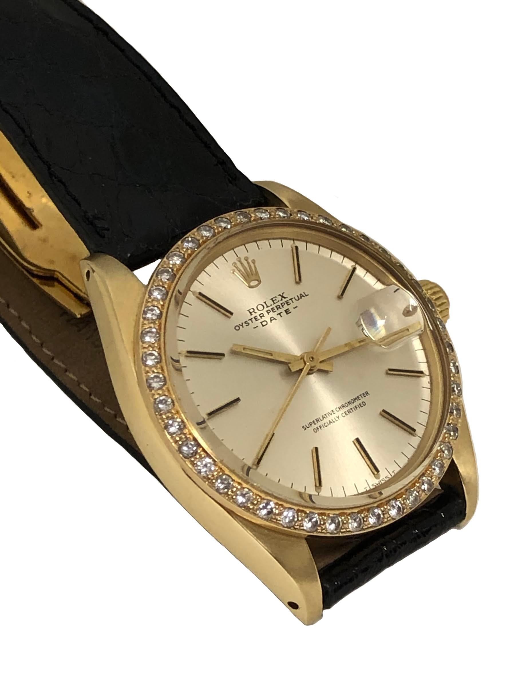 Rolex 1978 Gelbgold Selbstaufzug Datums-Armbanduhr mit individueller Diamant-Lünette (Rundschliff) im Angebot