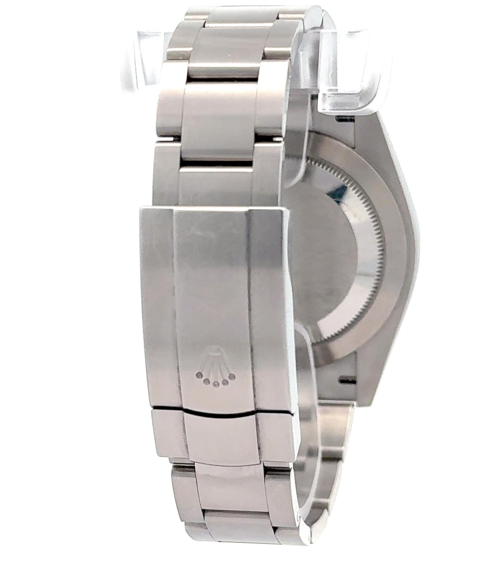 Rolex 2022 Oyster Perpetual 124300 Green Dial 41mm Watch w/ Box and Papers Bon état - En vente à Palm Beach, FL