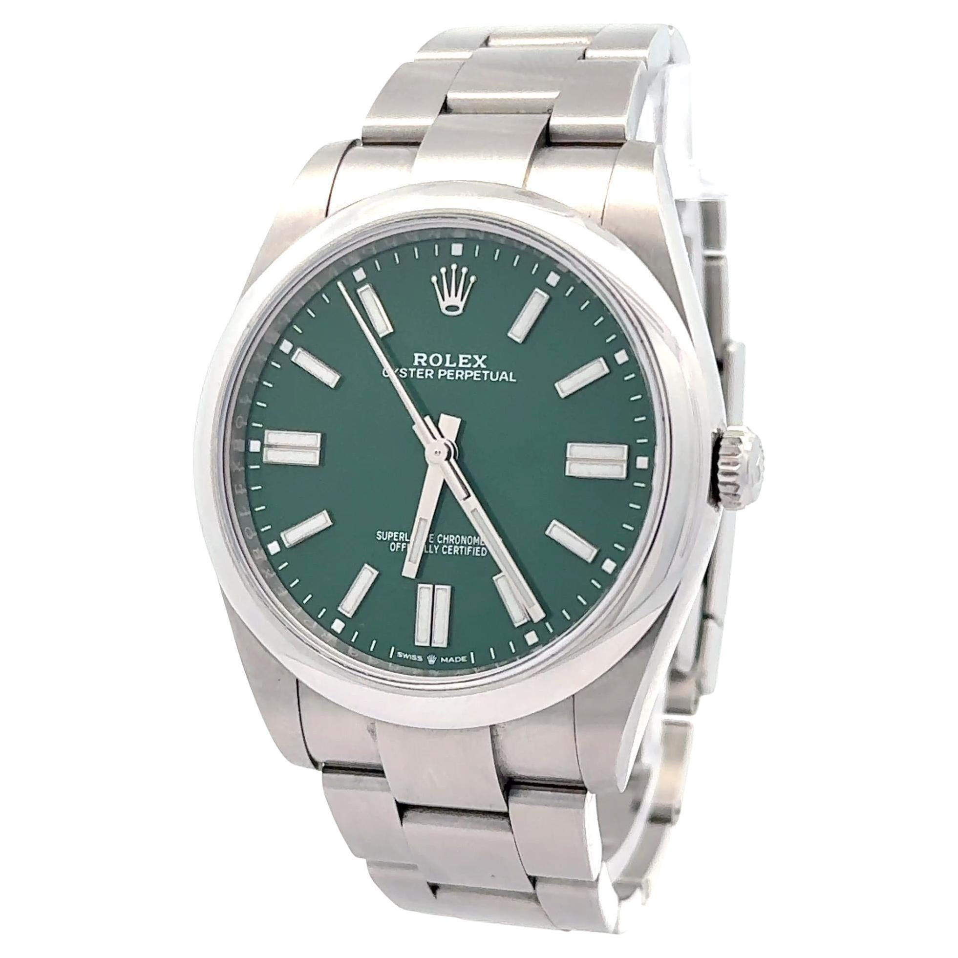 Rolex 2022 Oyster Perpetual 124300 Green Dial 41mm Watch w/ Box and Papers en vente