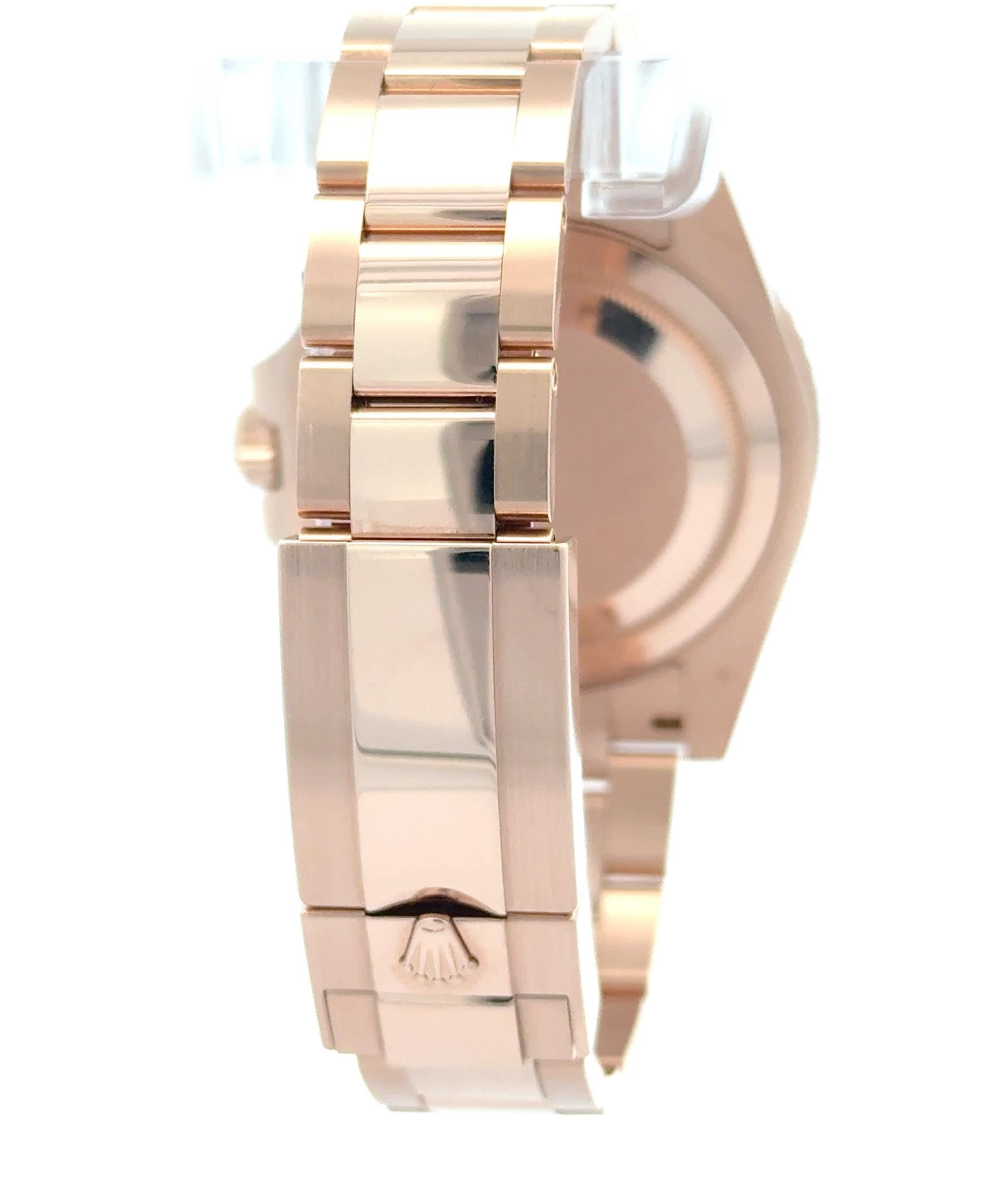 Rolex 2024 GMT-Master II 126715CHNR 40mm Rose Gold Watch w/ FULL SET In Good Condition For Sale In Palm Beach, FL