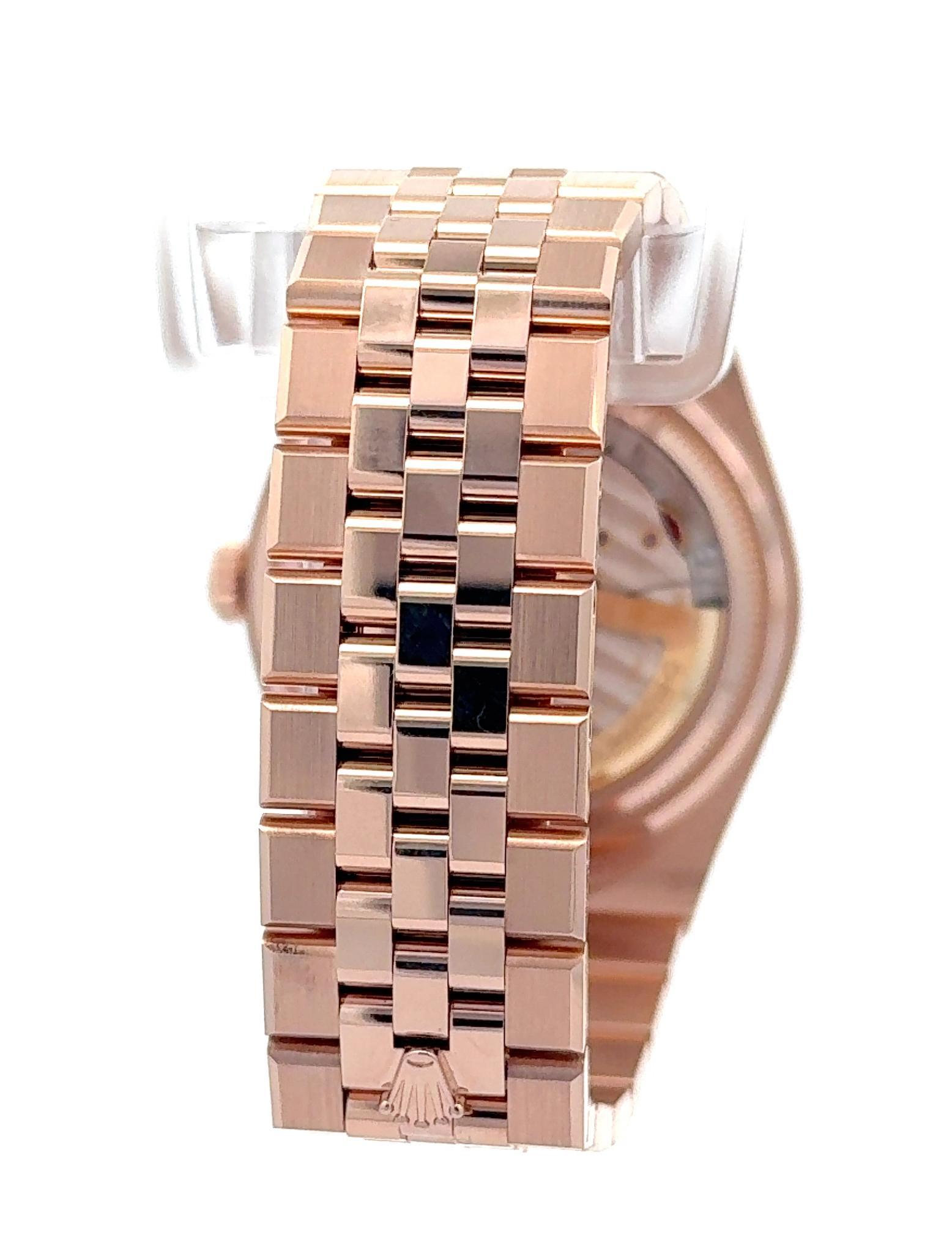 Rolex 2025 Land Dweller - 127335 18k Rose Gold 40mm weißes Zifferblatt Uhr w / FULL SET im Zustand „Hervorragend“ im Angebot in Palm Beach, FL