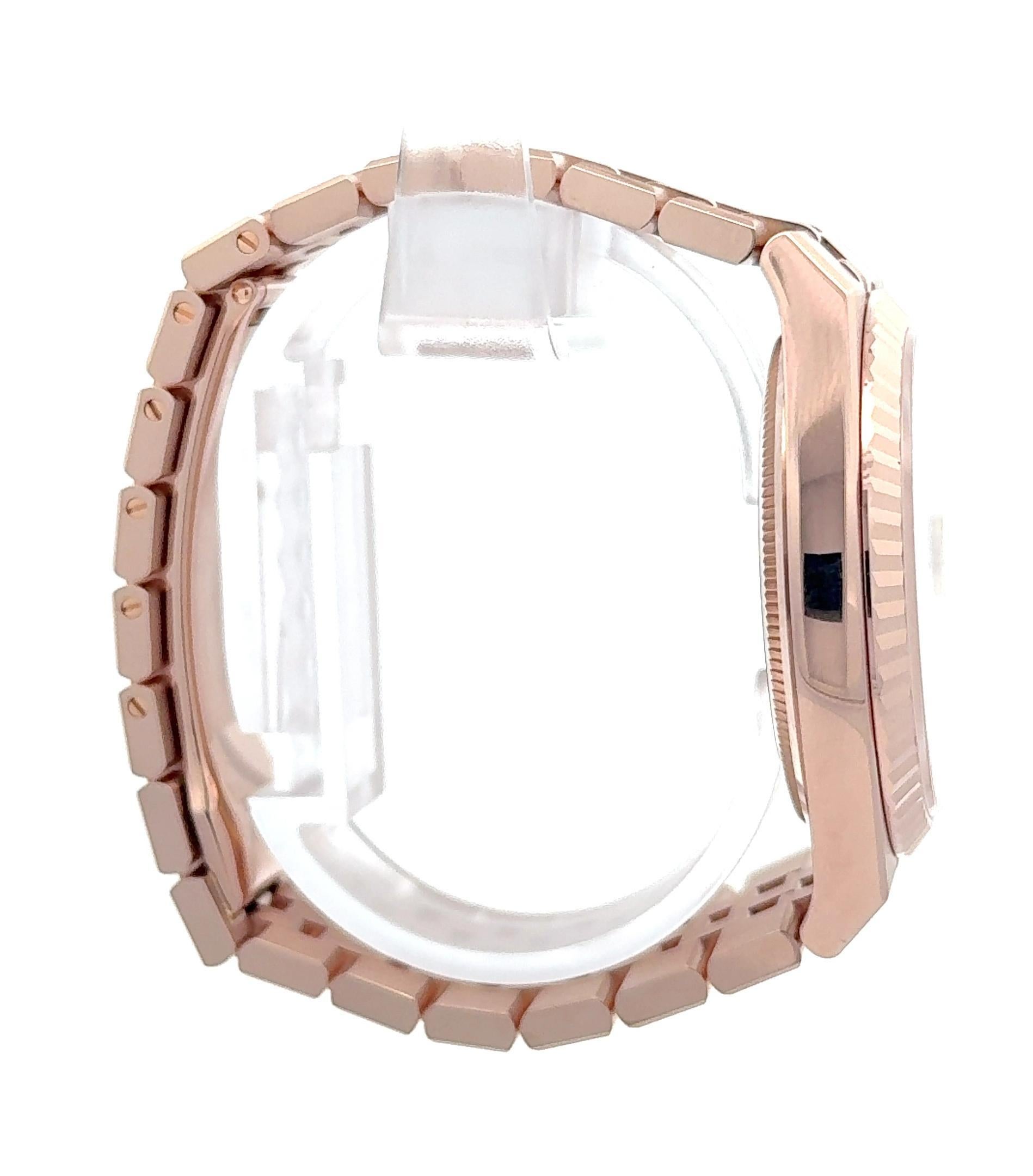 Rolex 2025 Land Dweller - 127335 18k Rose Gold 40mm weißes Zifferblatt Uhr w / FULL SET für Damen oder Herren im Angebot