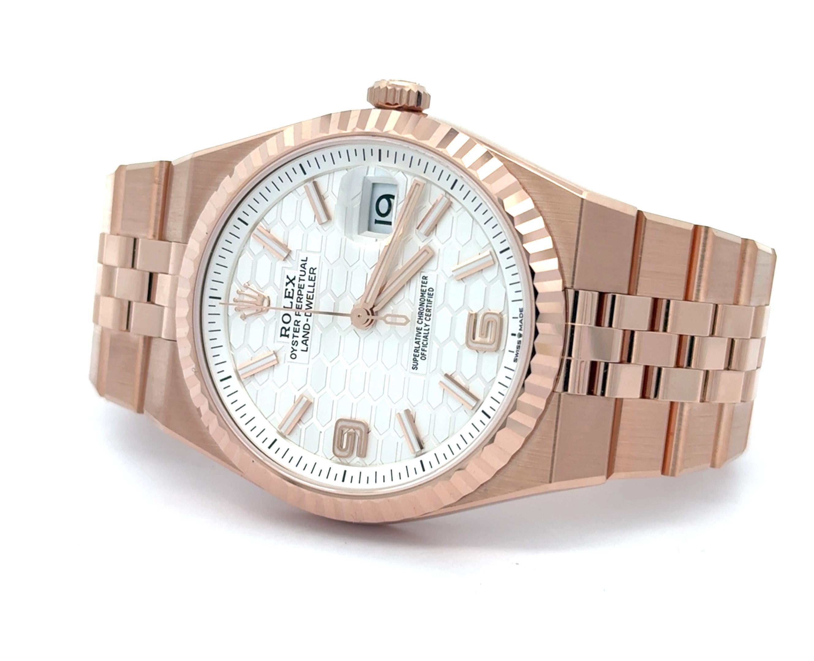 Rolex 2025 Land Dweller - 127335 18k Rose Gold 40mm weißes Zifferblatt Uhr w / FULL SET im Angebot 4