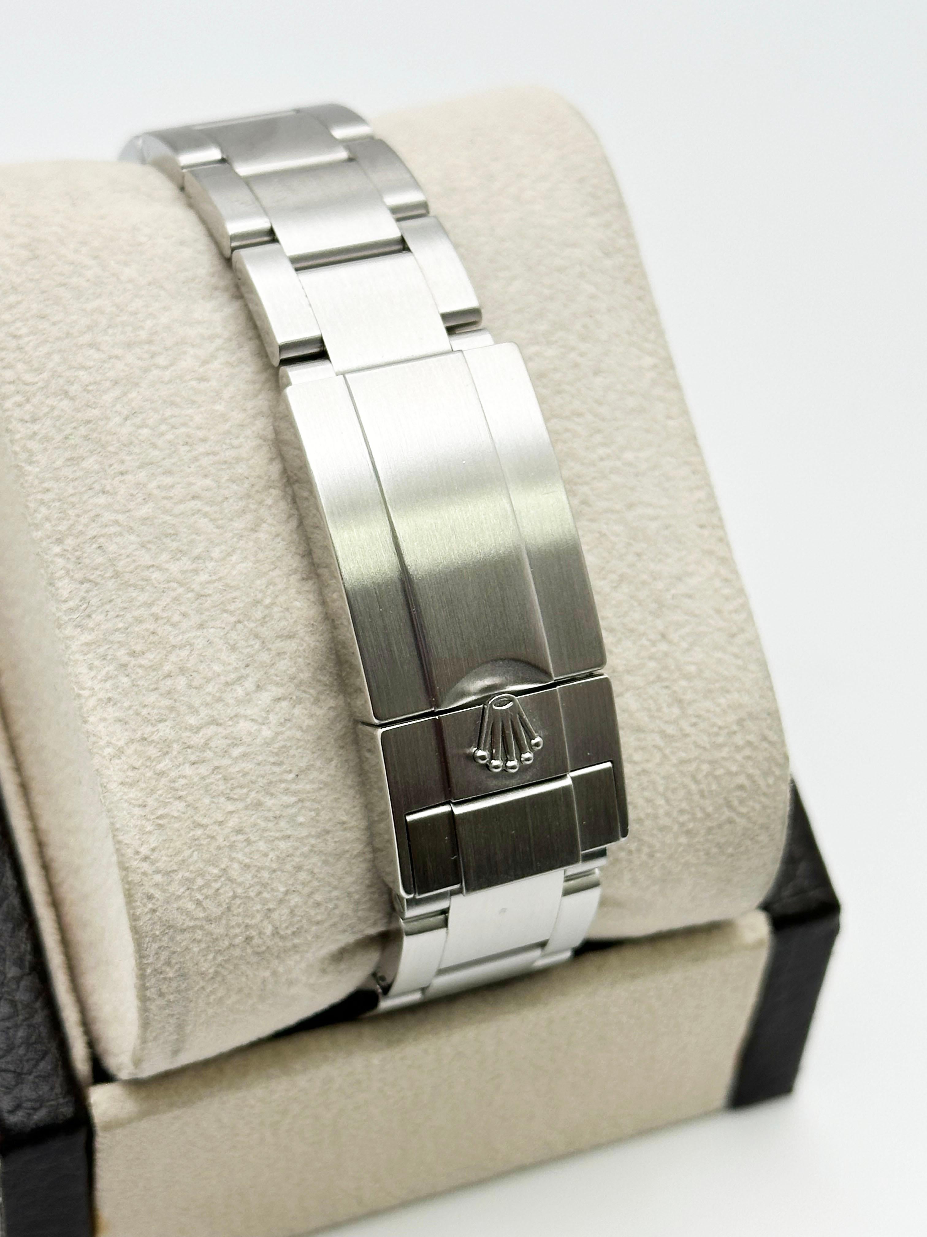 Rolex 216570 Explorer II Schwarzes Zifferblatt Edelstahlschachtel 42mm Herren