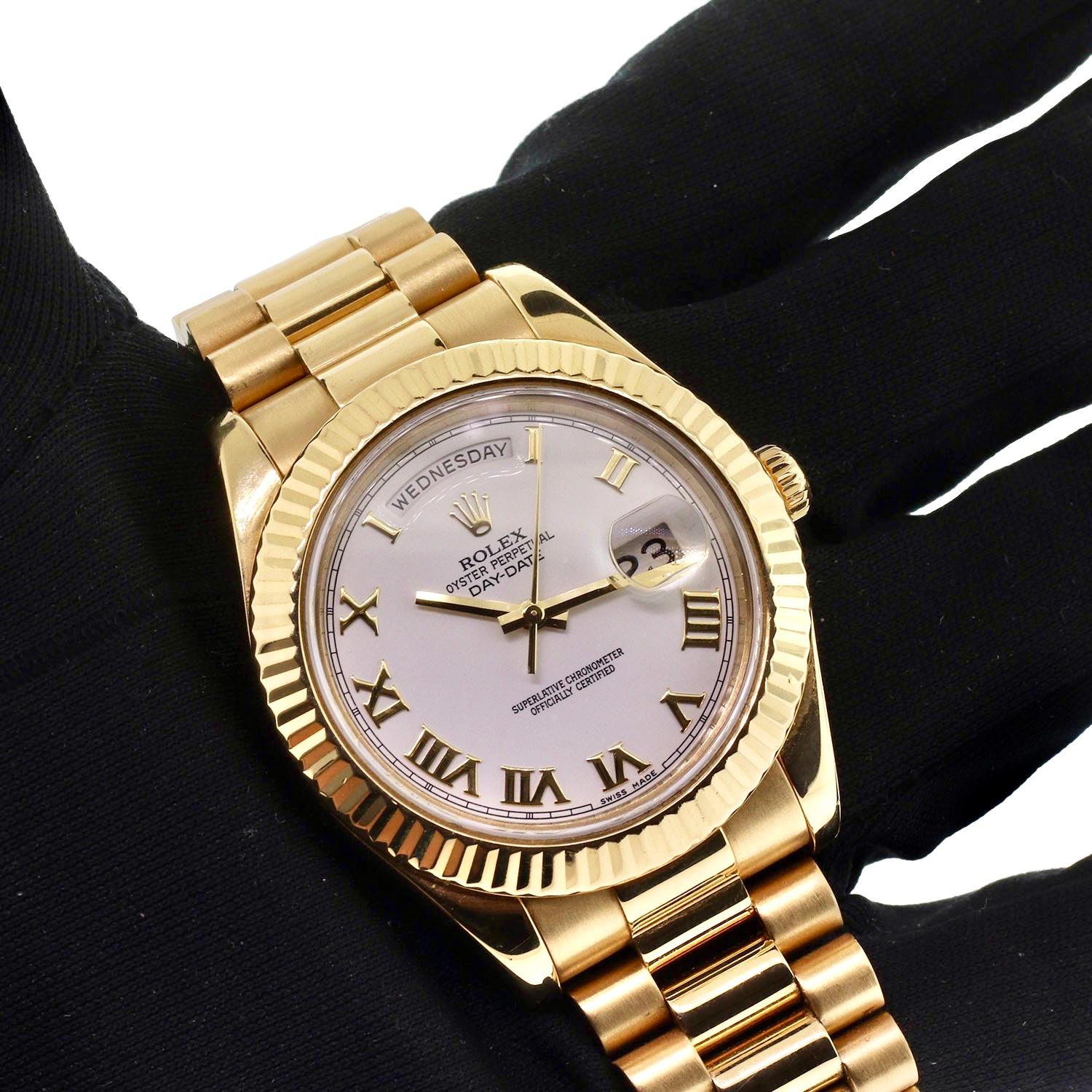 Rolex 218238 Day-Date II 41mm Gelbgold Weiße römische Zifferblattuhr im Angebot 4