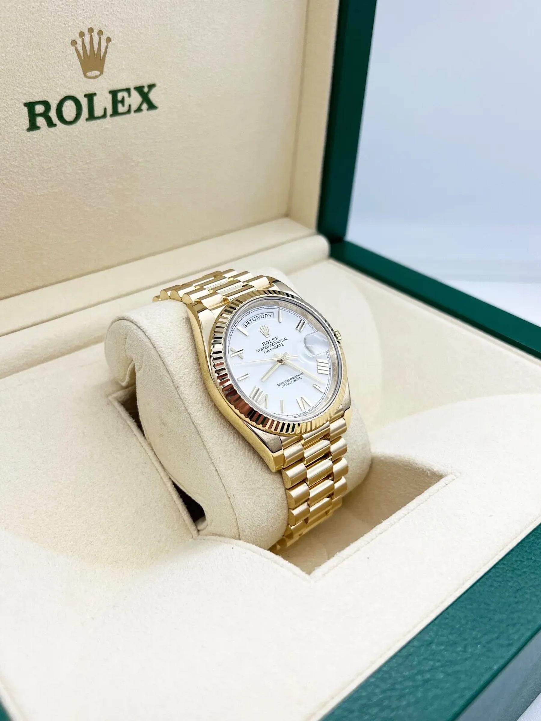 228238 white roman