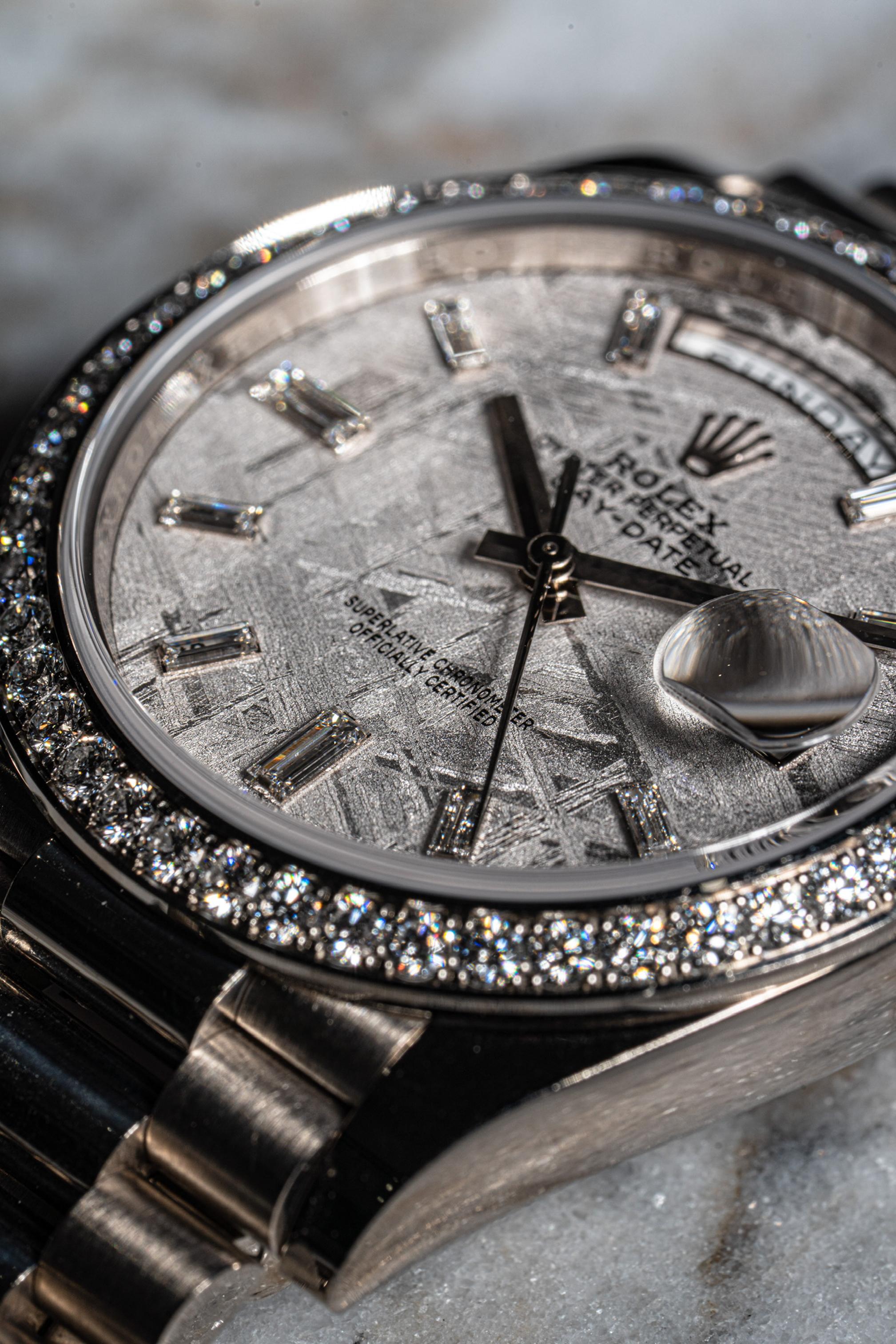 Rolex 228349RBR Orologio Day-Date in oro bianco 18 carati con quadrante in meteorite e diamanti in vendita 2