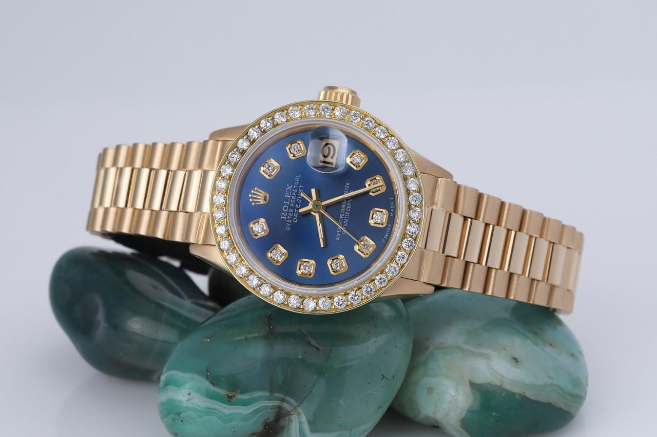 Women's Rolex Datejust 18kt Gold Blue Color Dial with Diamond Accent Diamond Bezel 6917 For Sale