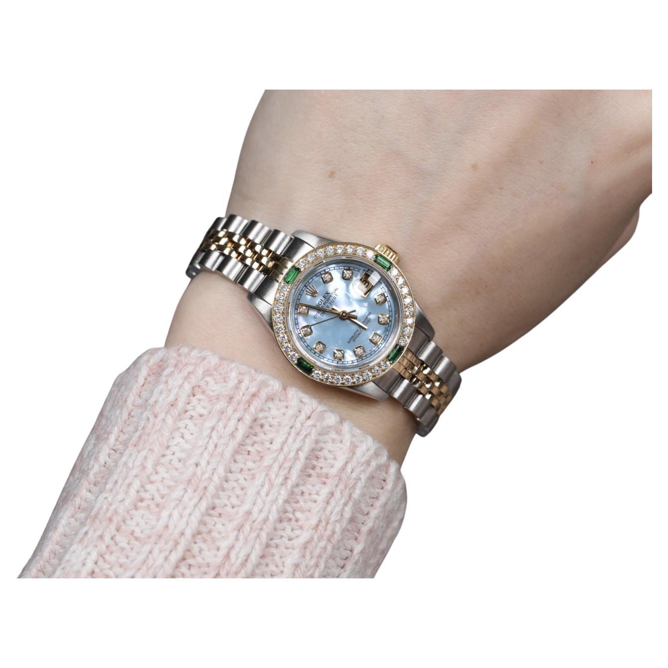 Rolex Montre Datejust en nacre bleue avec cadran en diamants et émeraudes 69173