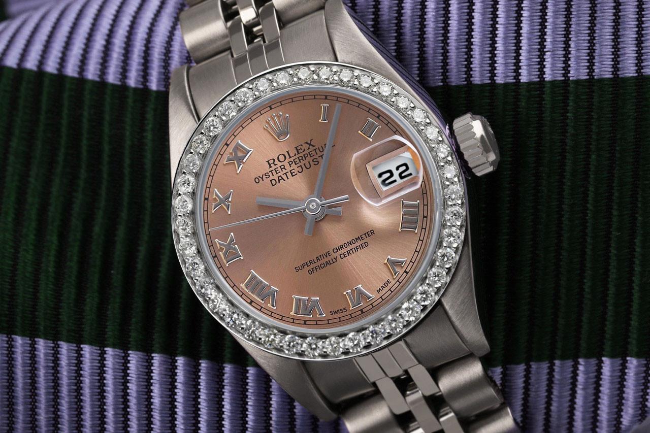 Rolex Montre Datejust en acier avec cadran romain saumon 26 mm et lunette en diamants Excellent état - En vente à New York, NY