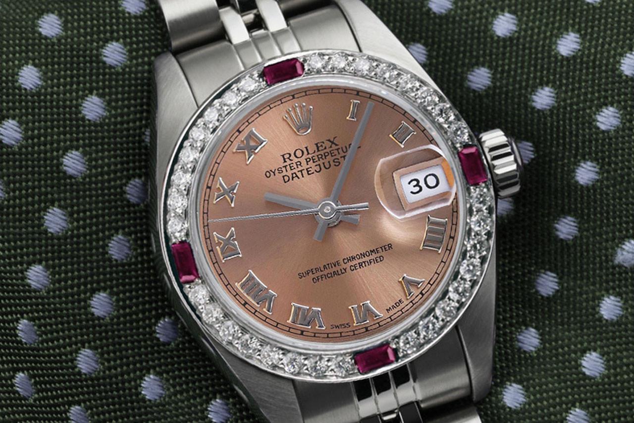 Rolex 26 mm Datejust Lachsfarbene römisches Zifferblatt Diamant & Rubin Lünette Stahl Damenuhr  für Damen oder Herren im Angebot