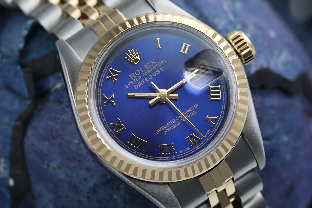 Rolex Montre Datejust 26 mm à chiffres romains bicolores, couleur bleue, 69173 Excellent état - En vente à New York, NY