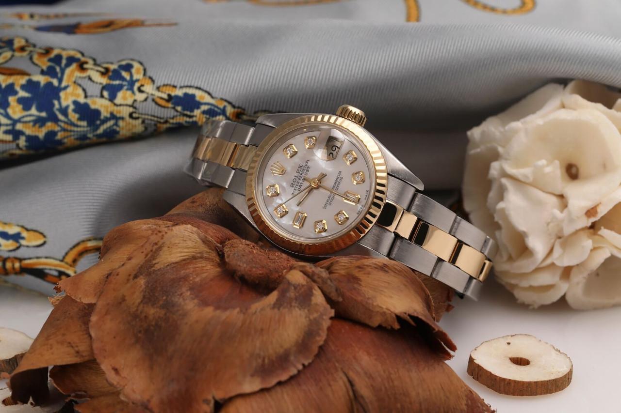 Round Cut Rolex 26mm Datejust Two Tone White MOP Mother Of Pearl with 8 + 2 Diamond Accent For Sale