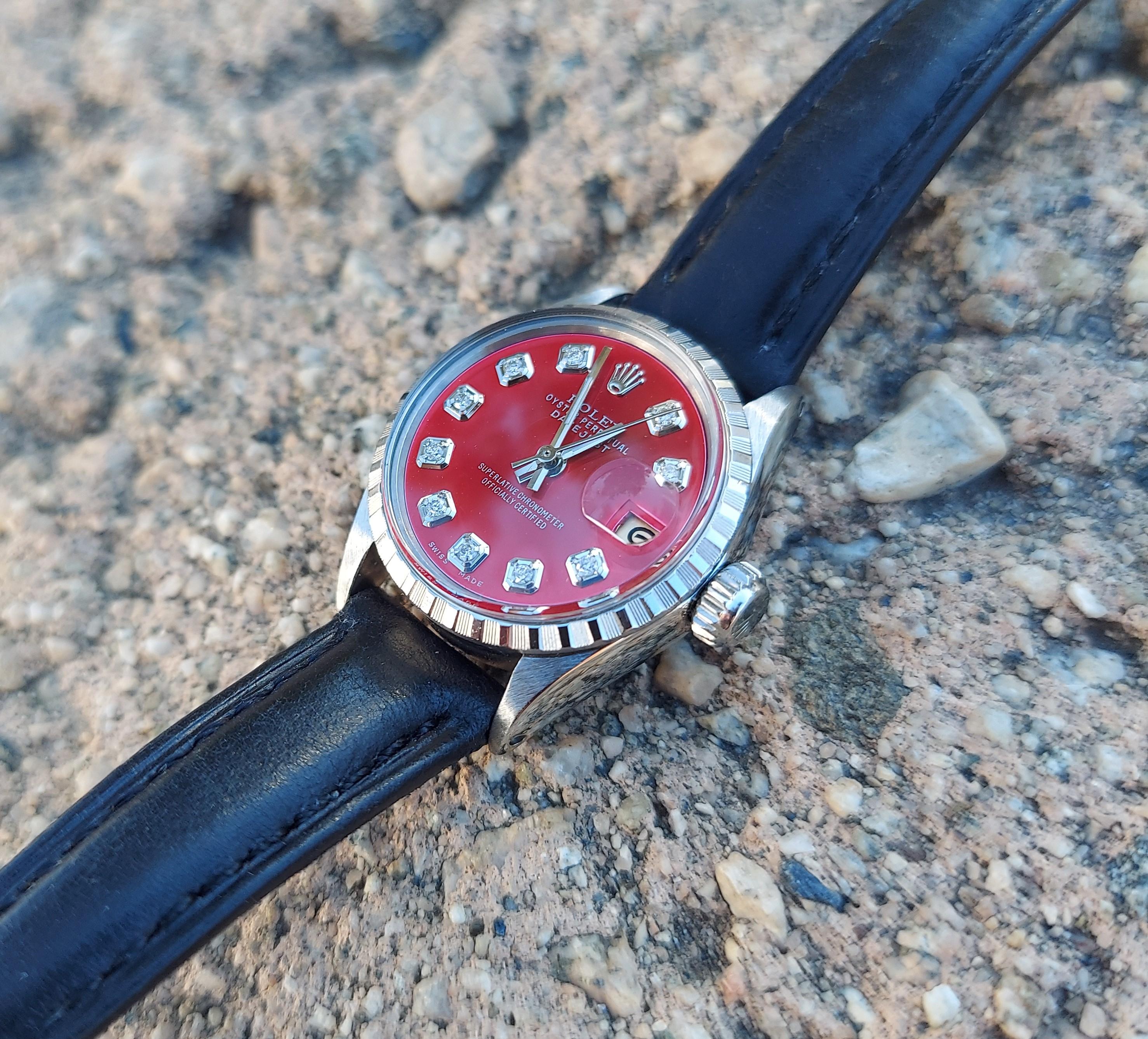 Rolex Ladies 6516 Datejust Red Diamond on Leather In Good Condition For Sale In San Fernando, CA