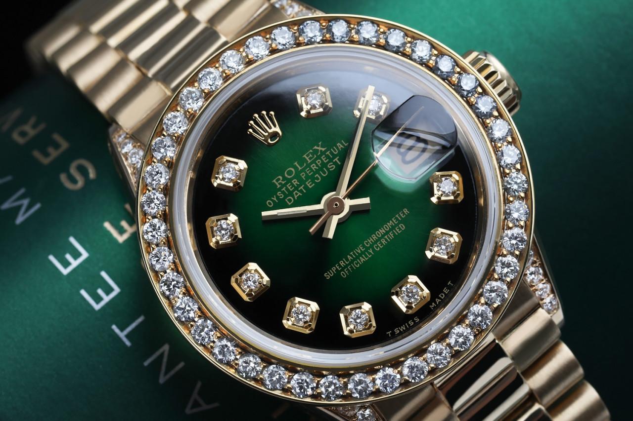 Rolex Presidential 18kt Gold Grünes Diamant-Zifferblatt Lünette und Gepäckstücke 6917 (Rundschliff) im Angebot