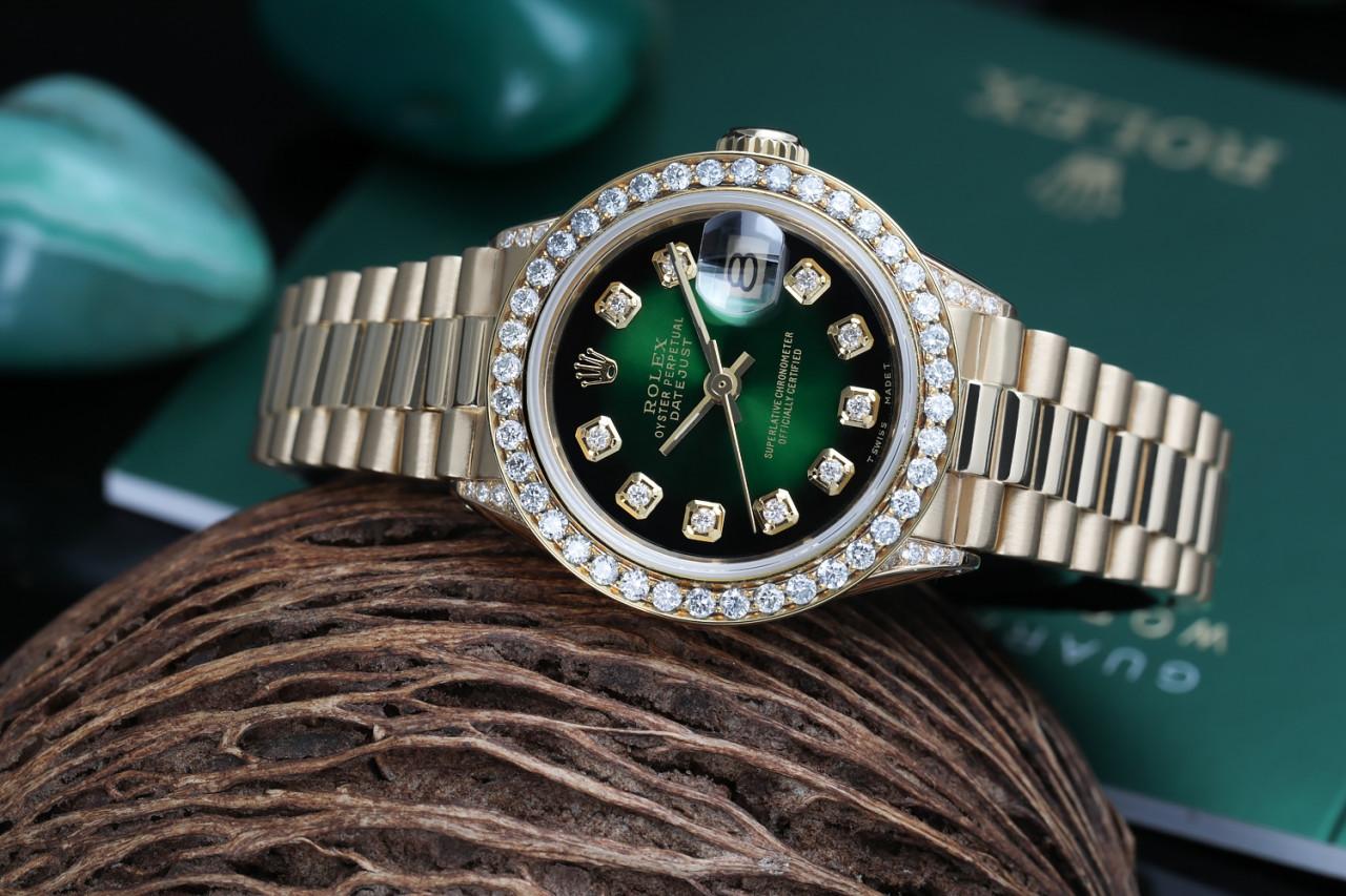 Rolex Presidential 18kt Gold Green Diamond Dial Bezel and Lugs 6917 In Excellent Condition For Sale In New York, NY