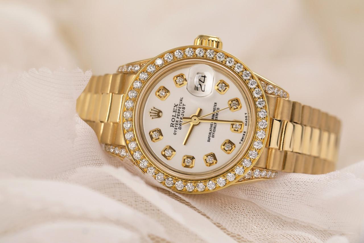 Rolex Presidential 18kt Gold Weißes Diamant-Zifferblatt mit Lünette und Gepäckstücken 6917 Damen im Angebot