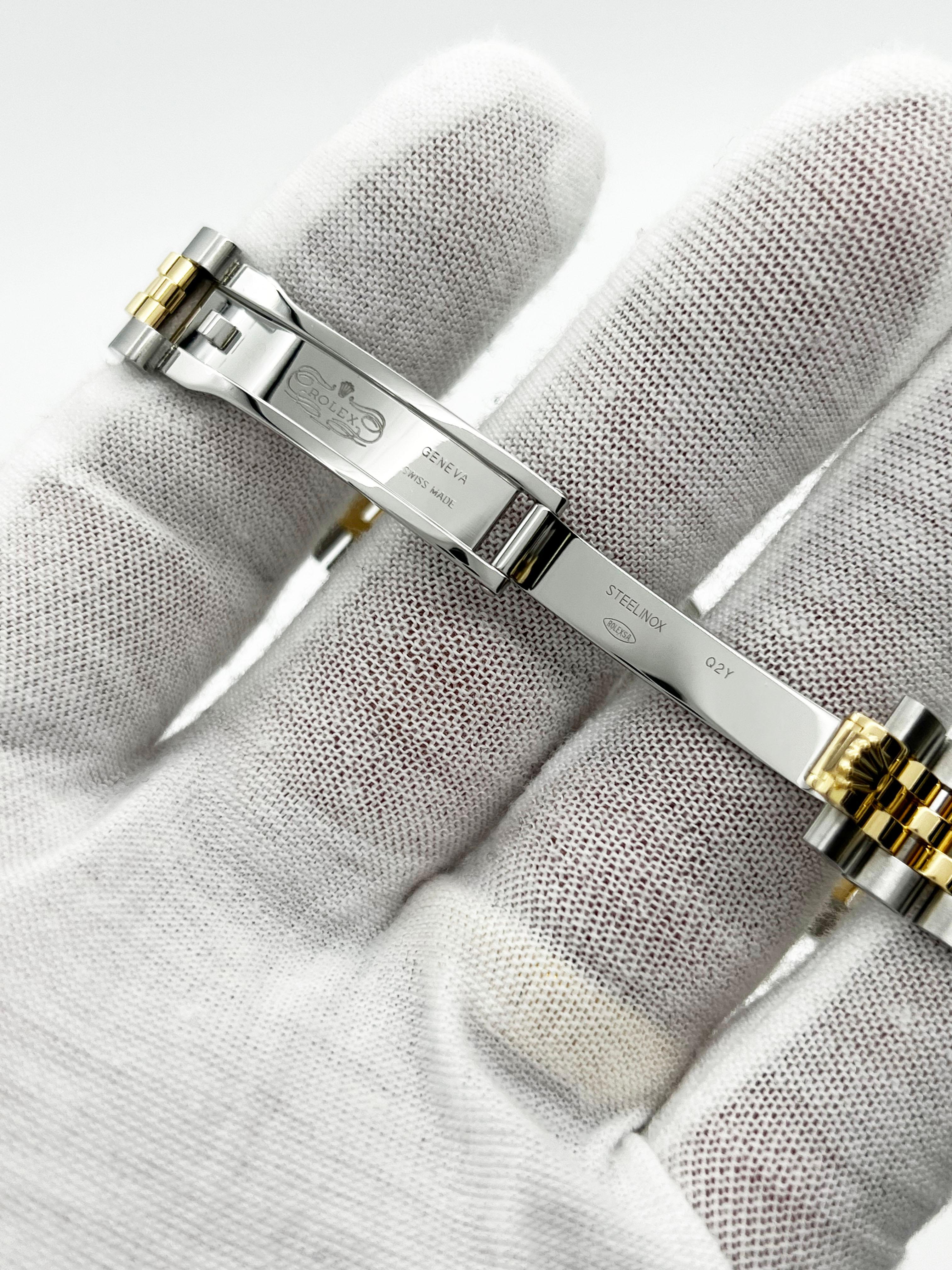 Rolex 279173 Damen Datejust 28mm Silber Zifferblatt 18K Gelbgold Stahl Box Papiere im Zustand „Hervorragend“ in San Diego, CA