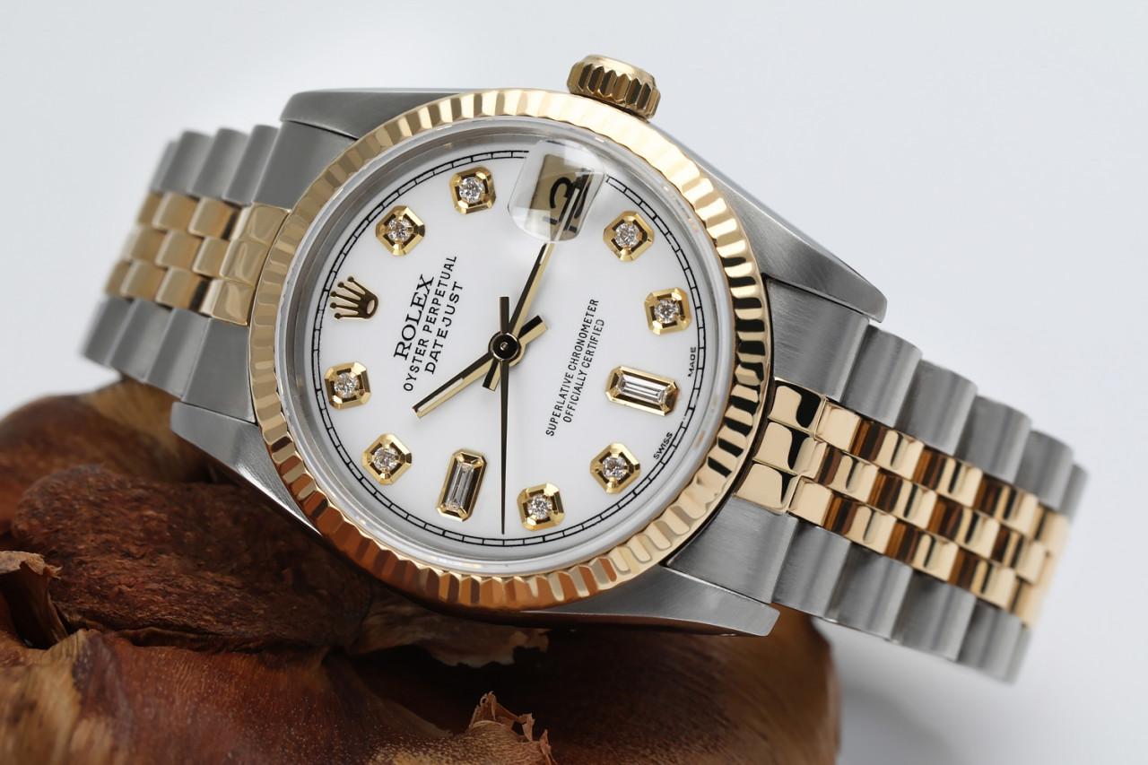 Rolex 31mm Datejust zweifarbiges weißes Zifferblatt mit Baguette-Diamant-Akzent 68273 im Zustand „Hervorragend“ im Angebot in New York, NY