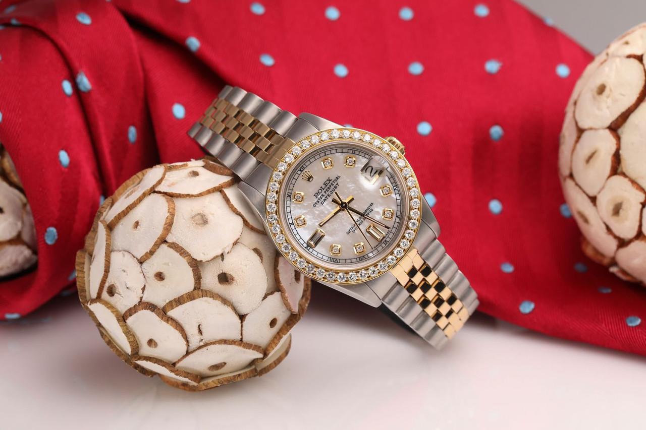 Rolex Montre Datejust vintage avec lunette en diamants bicolores et cadran en diamants blancs MOP 68273 en vente 1