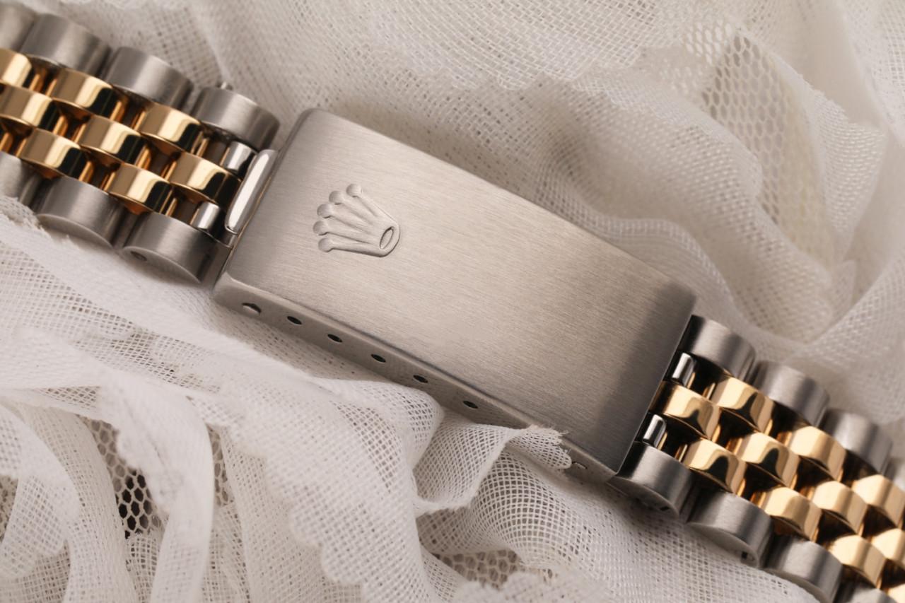 Rolex Montre Datejust vintage avec lunette en diamant bicolore et cadran à cordes en diamants blancs MOP en vente 2