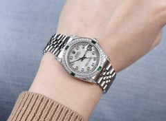 Rolex 31mm Datejust Blanco MOP Cuerda Esfera Diamante con Bisel Diamante y Esmeralda