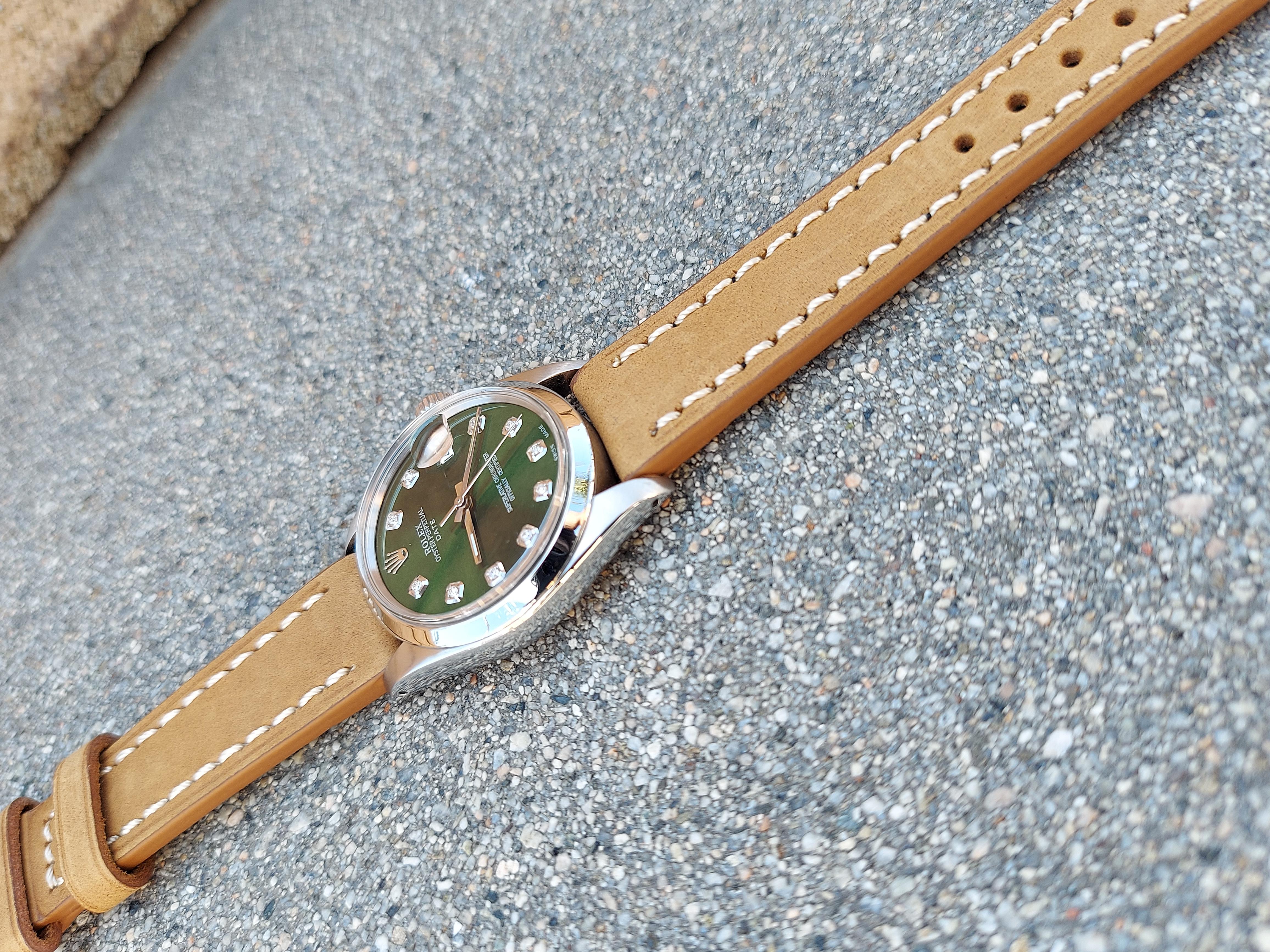 Rolex Date Green Stainless-Steel Diamond on Leather In Good Condition In San Fernando, CA