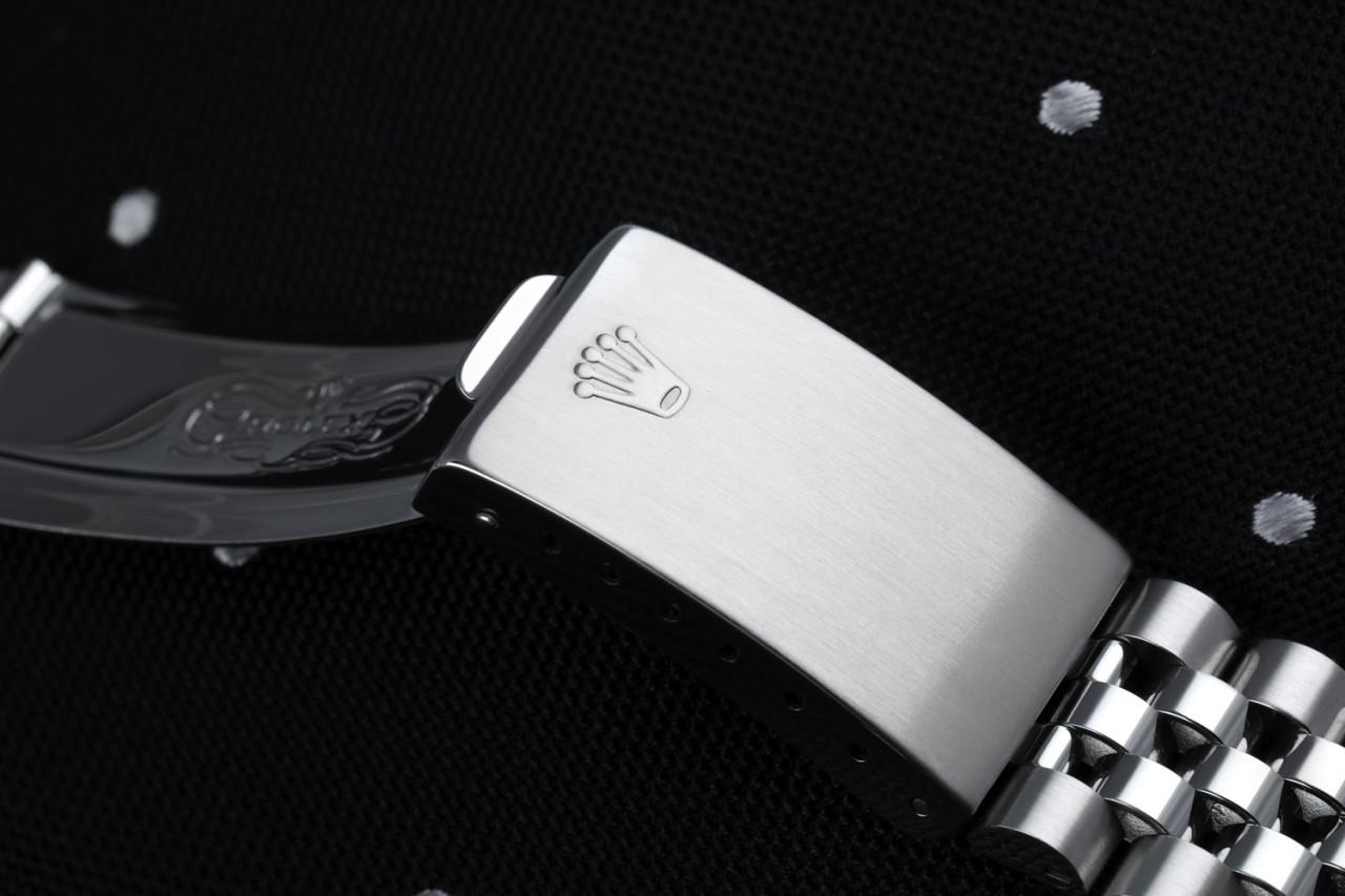 Rolex Montre Datejust 36 mm avec cadran noir en acier inoxydable et diamants 16014 en vente 1