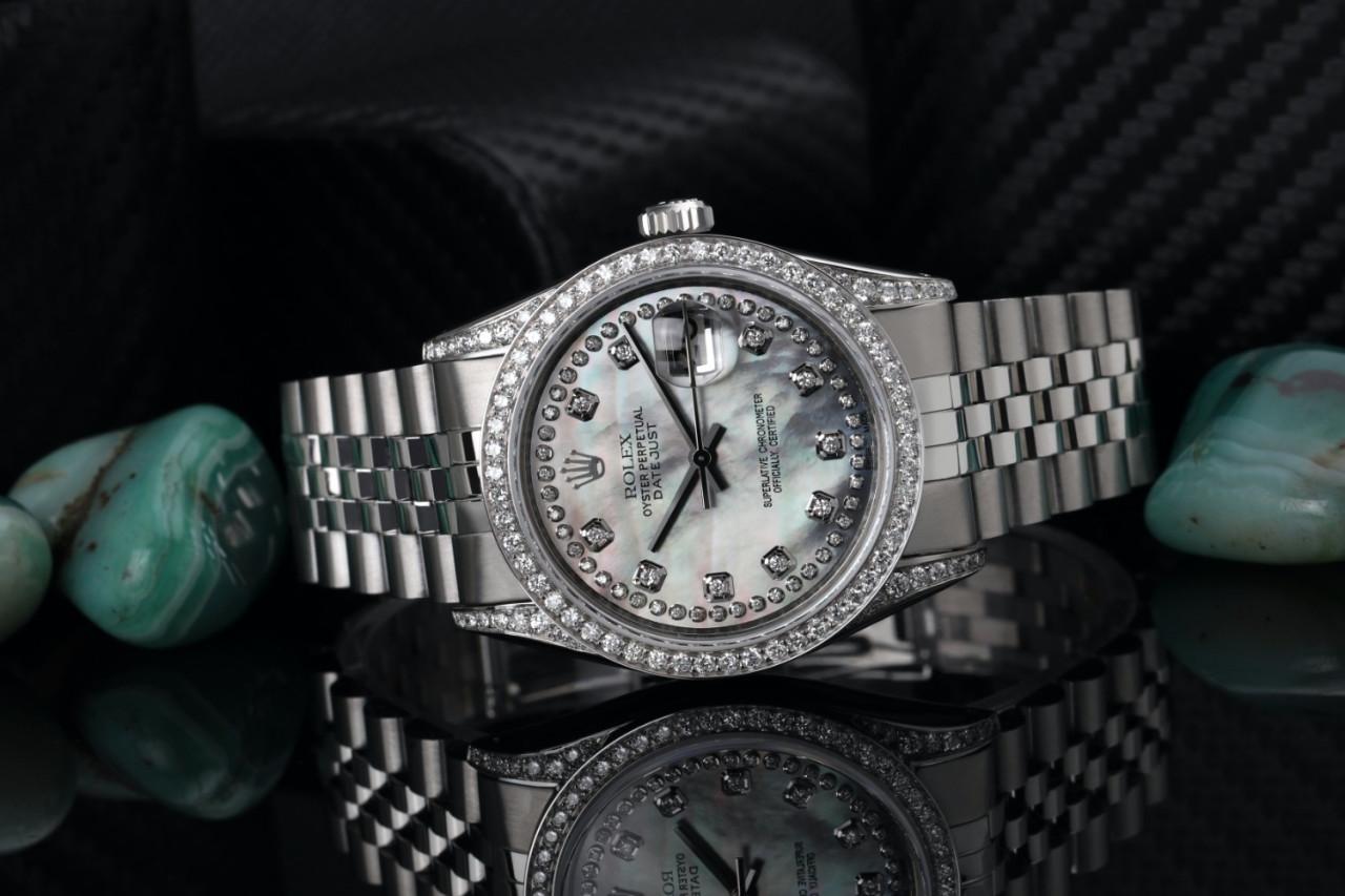 Rolex Datejust Schwarze Perlmutt String Zifferblatt Diamant Lünette & Gepäckuhr im Zustand „Hervorragend“ im Angebot in New York, NY