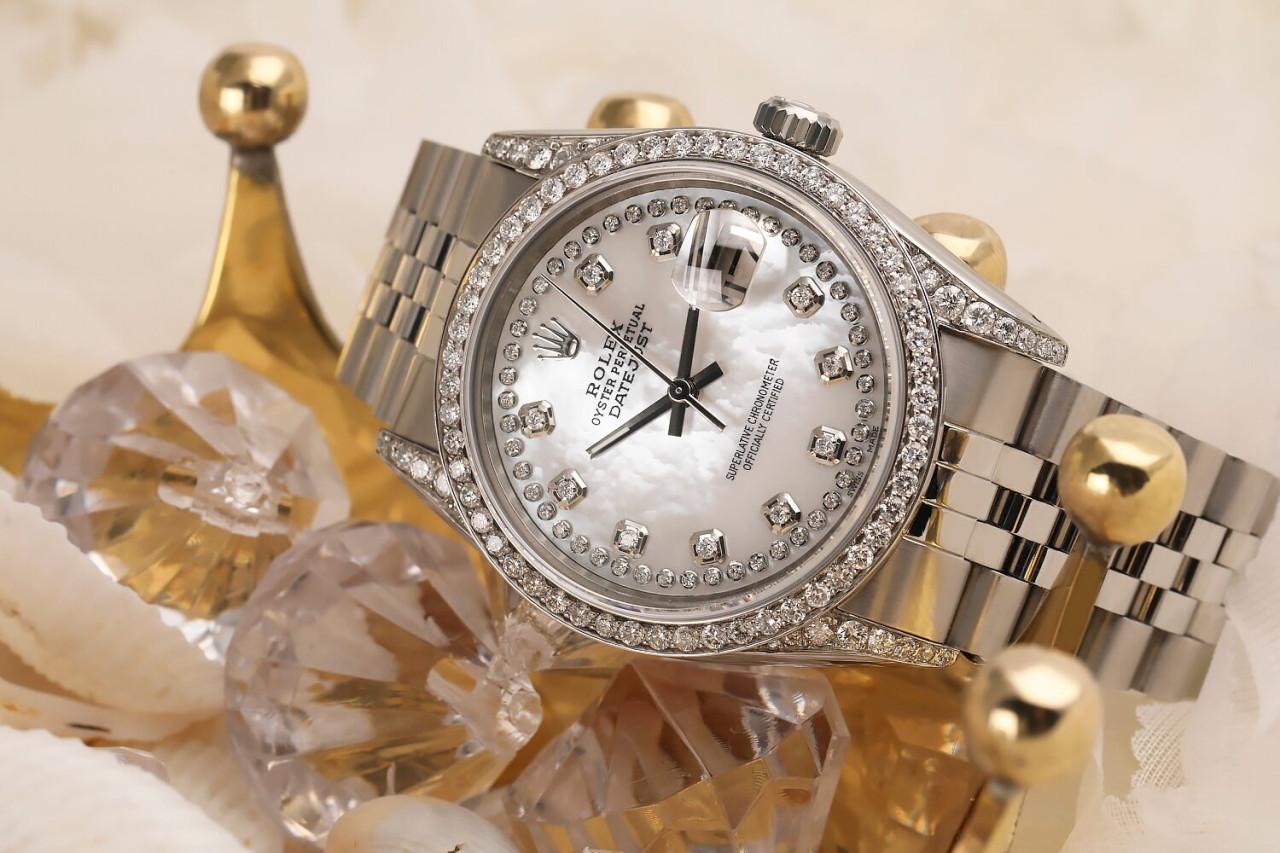 Rolex Datejust Klassische Edelstahl-Uhr 16014 mit weißem MOP-Zifferblatt und Diamanten im Zustand „Hervorragend“ im Angebot in New York, NY
