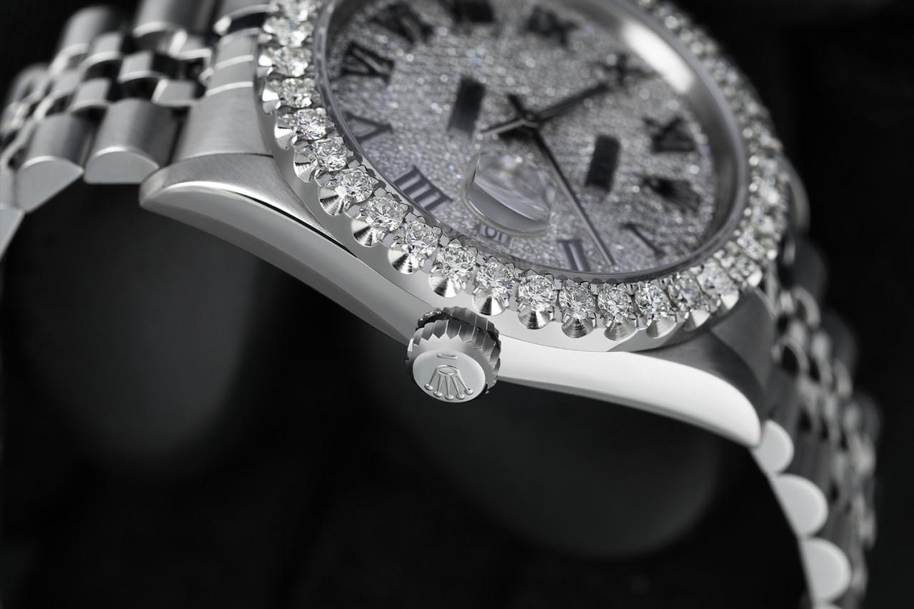 Rolex 36mm Datejust Custom Diamond Bezel, Pave Roman Numerals Dial 16014
Cette montre est dans un état comme neuf. Elle a été polie, entretenue et ne présente aucune rayure ou imperfection visible. Toutes nos montres bénéficient d'une garantie