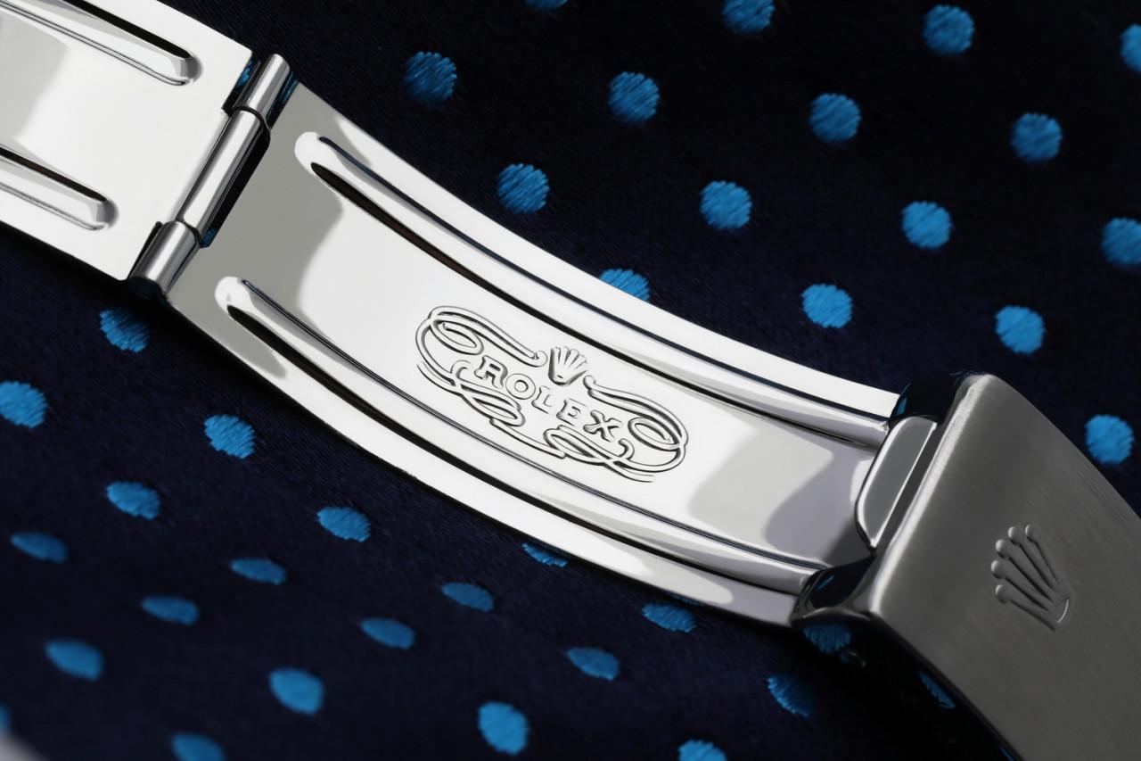 Rolex Montre Datejust avec lunette bicolore et cadran à cornes en diamant bleu glace 16013 en vente 2