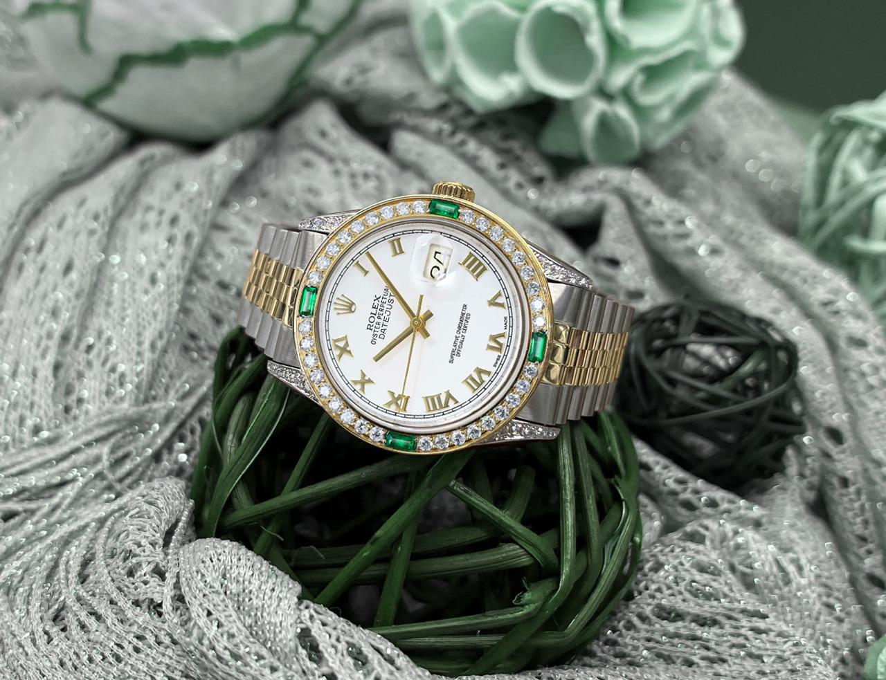 Rolex Datejust Weißes römisches Zifferblatt mit Diamantgepäckstücken und Diamant-/Emerald-Lünette (Rundschliff) im Angebot