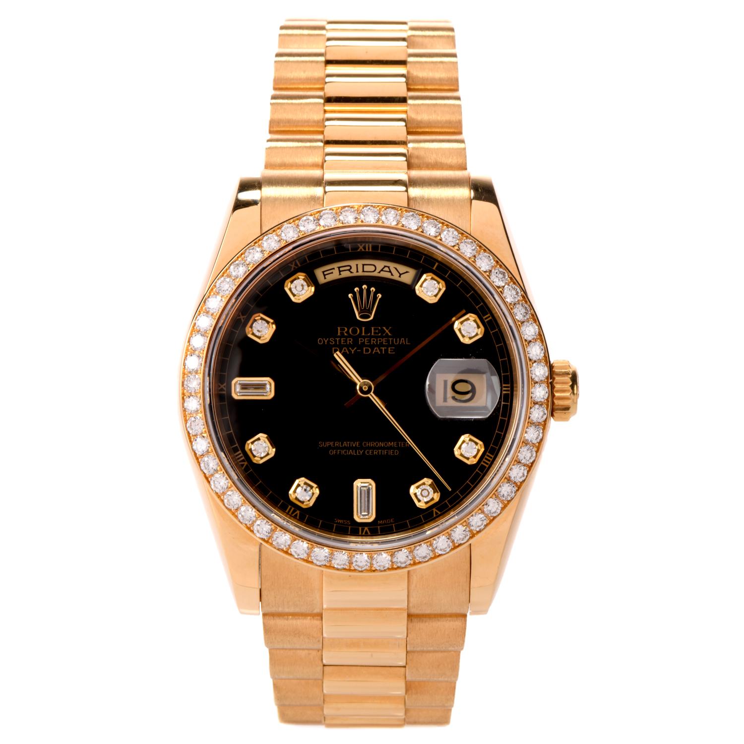 Dieses exquisite  36mm Collectible Gentlemen's Rolex ist in 18K Gelbgold gegossen und bleibt in Pristine Condition. 

Referenznummer 118348.

 Merkmale ALL ORIGINAL Kratzfestes Mineralglas, schwarzer Emaille-Diamant

zifferblatt, goldene Indexe,