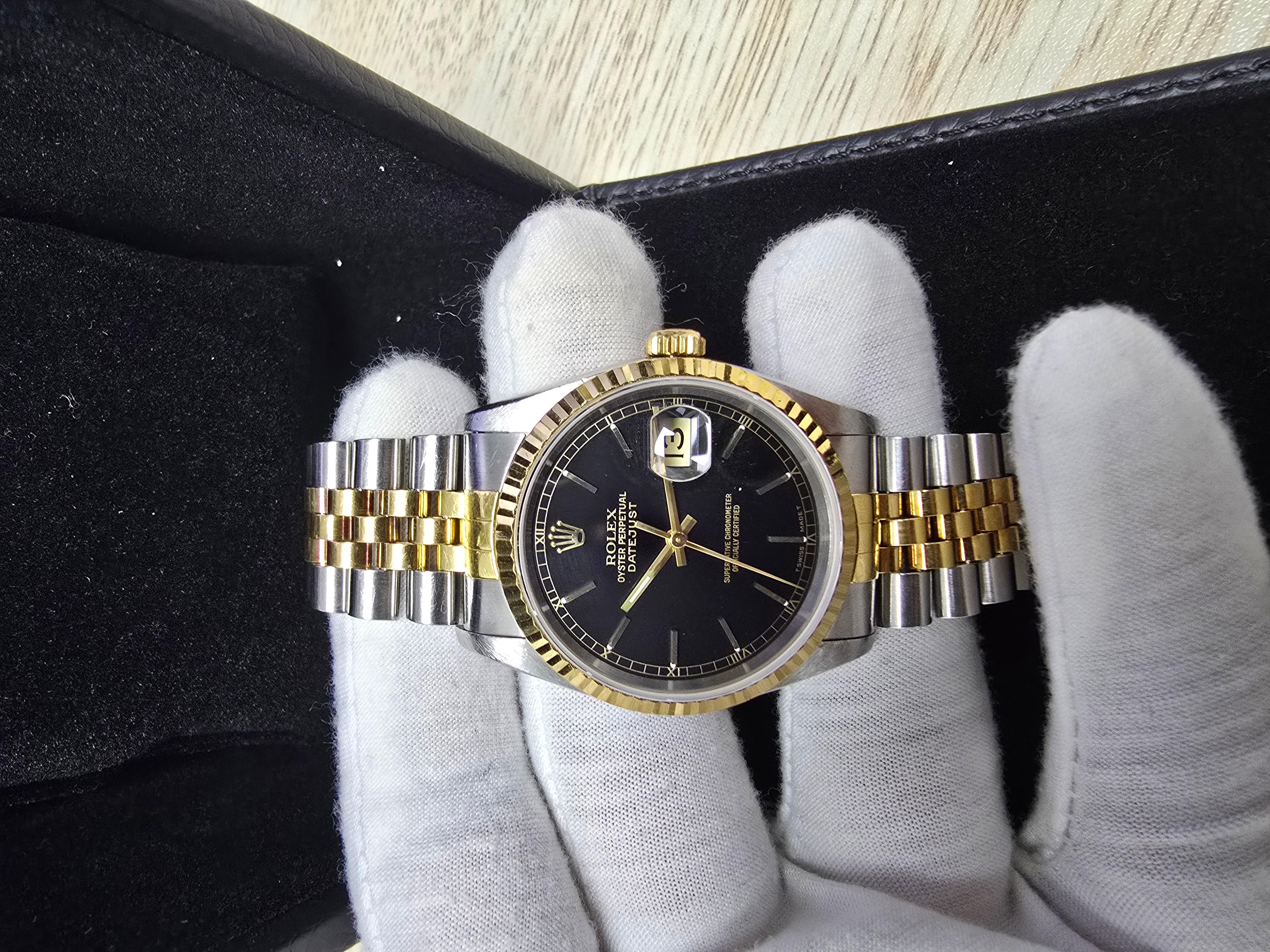 Rolex 36mm Oyster Perpetual Datejust Black Dial Jubilee Automatic 18K Gold/Steel In Excellent Condition For Sale In Kowloon, HK