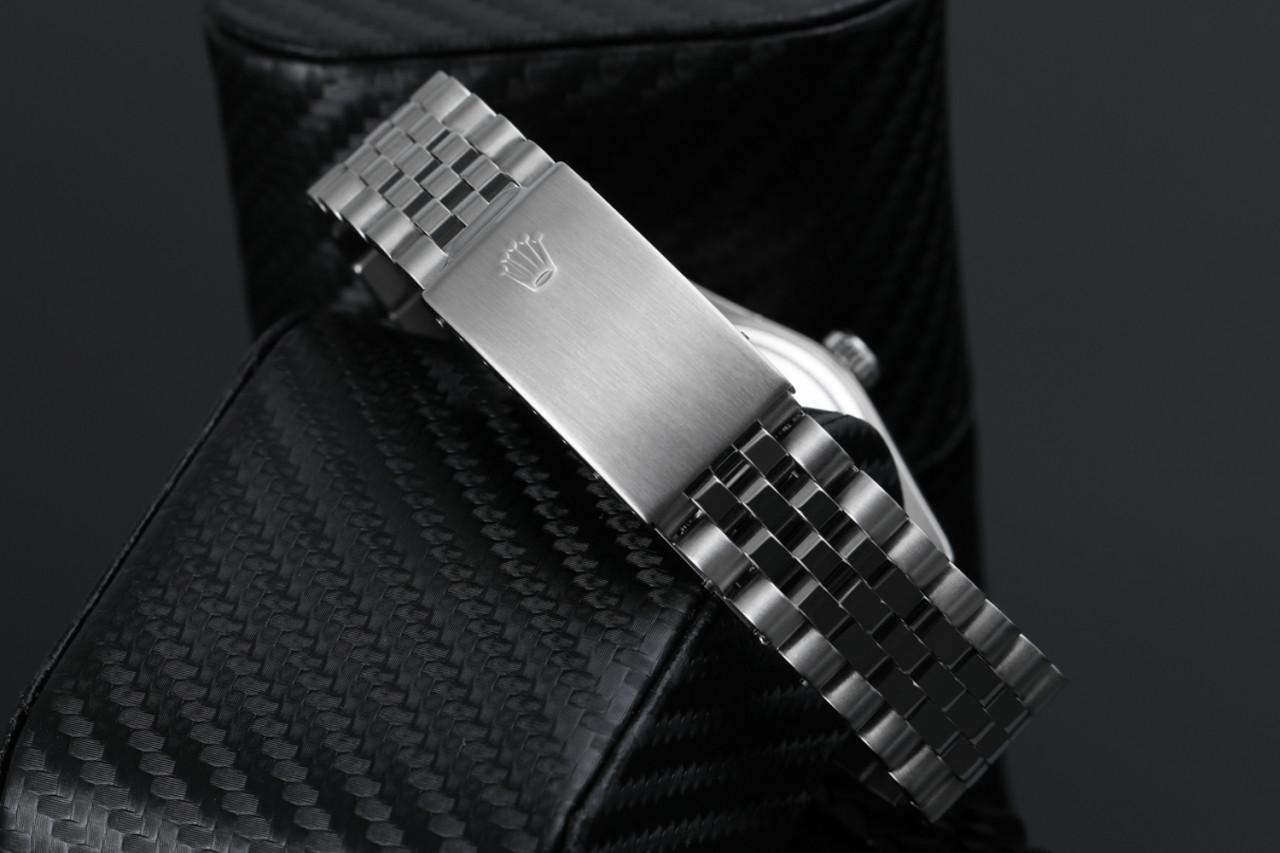 Rolex Oyster Perpetual Montre Datejust avec cadran noir et cadran en diamant 16030 Pour hommes en vente
