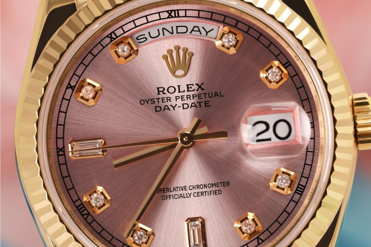 Rolex Montre présidentielle 36 mm en or 18 carats avec cadran cannelé en diamants roses baguettes et lunette 18038 Excellent état - En vente à New York, NY
