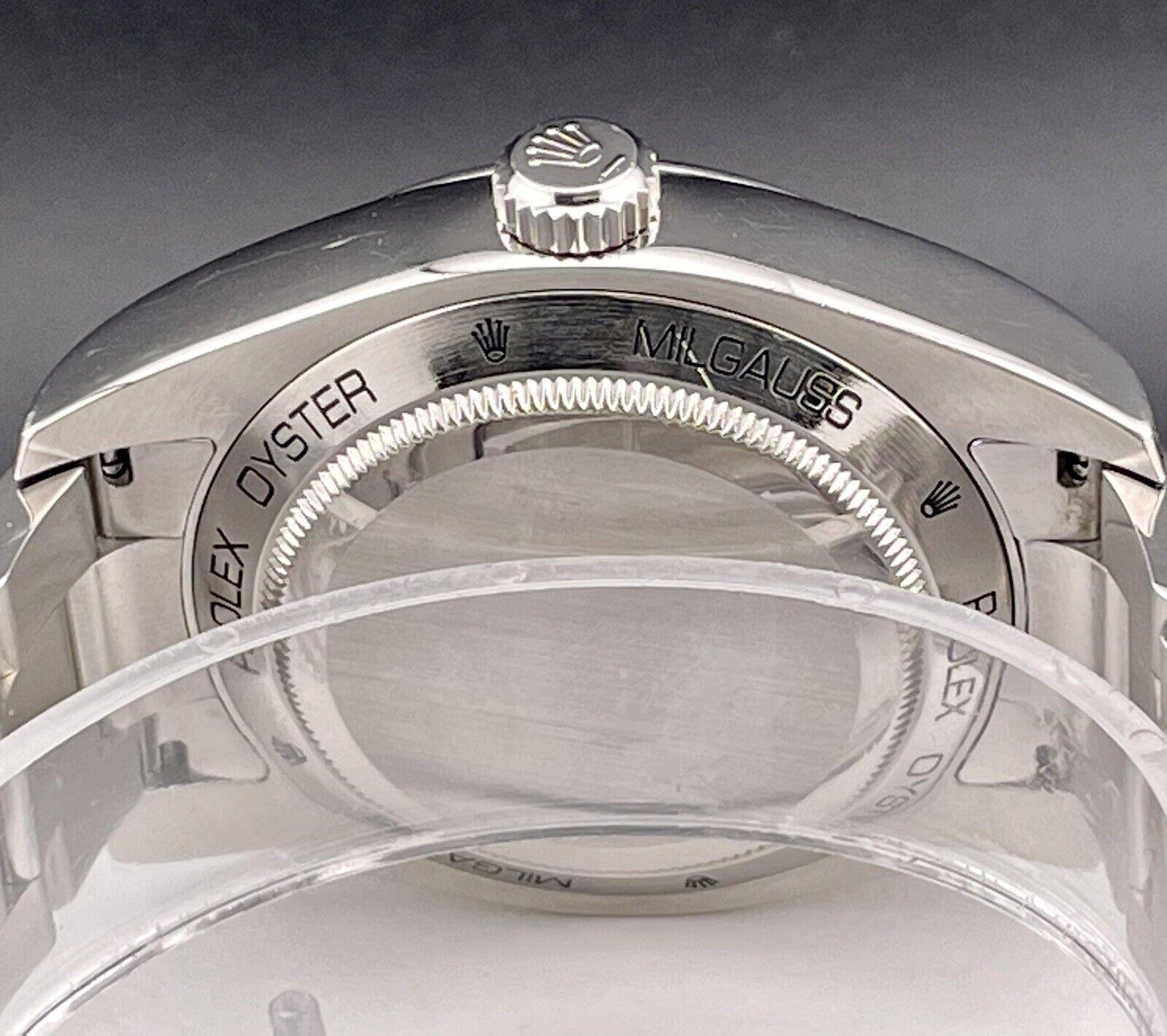 Montre Rolex 40mm Oyster Perpetual Milgauss Hommes Cadran Noir Acier Ref 116400 en vente 1